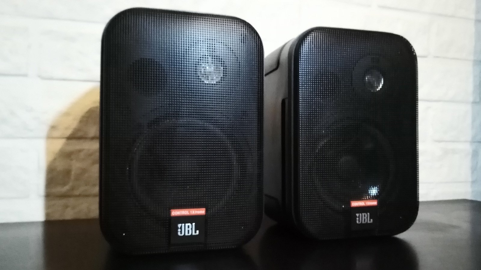 Se produkter som liknar JBL Control One Xtreme (Contr.. på Tradera