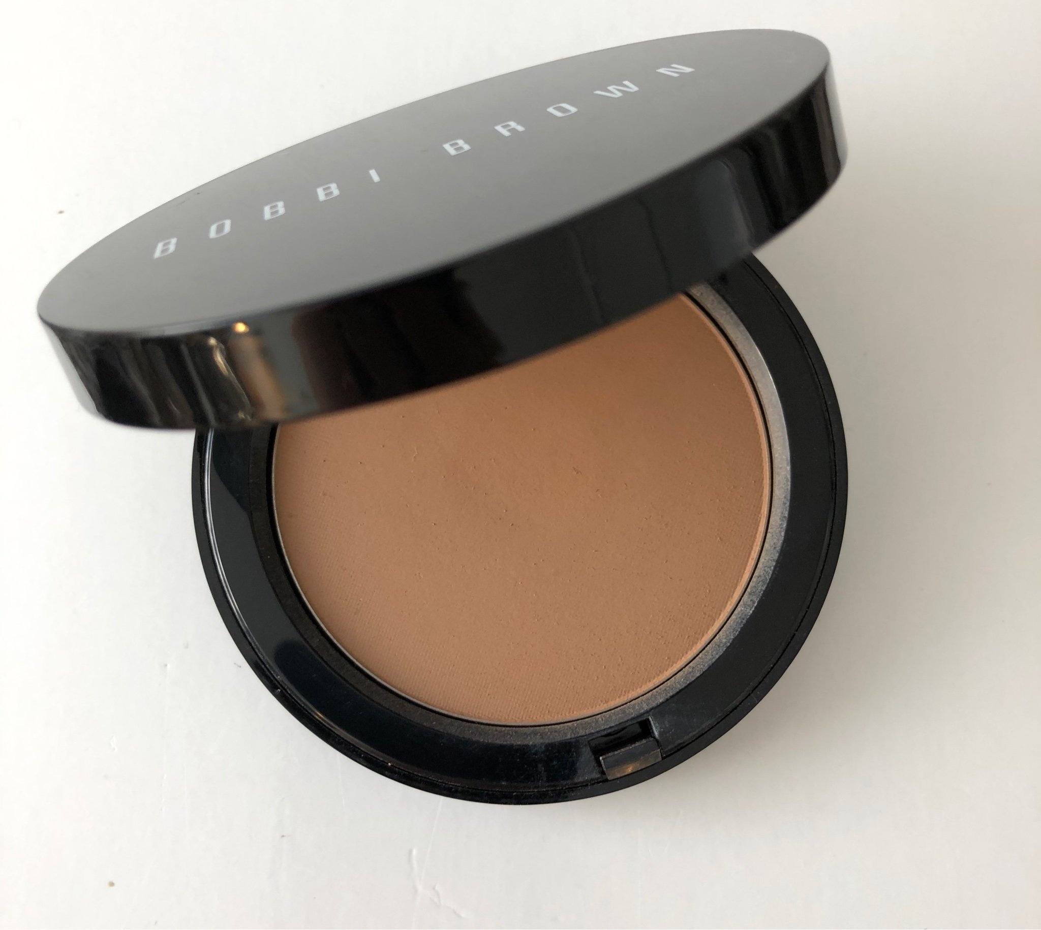 bobbi brown bronzing powder Golden light 1 (409789732) ᐈ Köp på Tradera