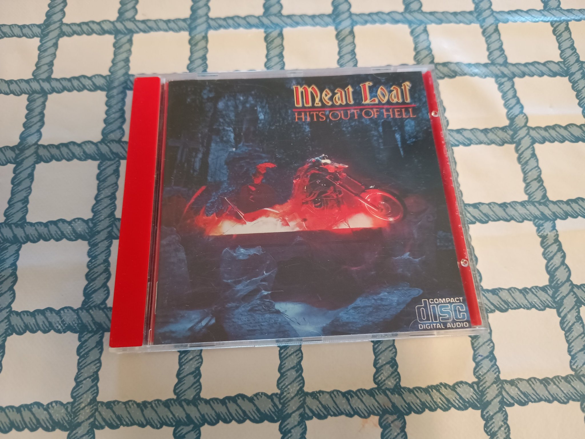 Se produkter som liknar Meatloaf Hits out of Hell .. på Tradera