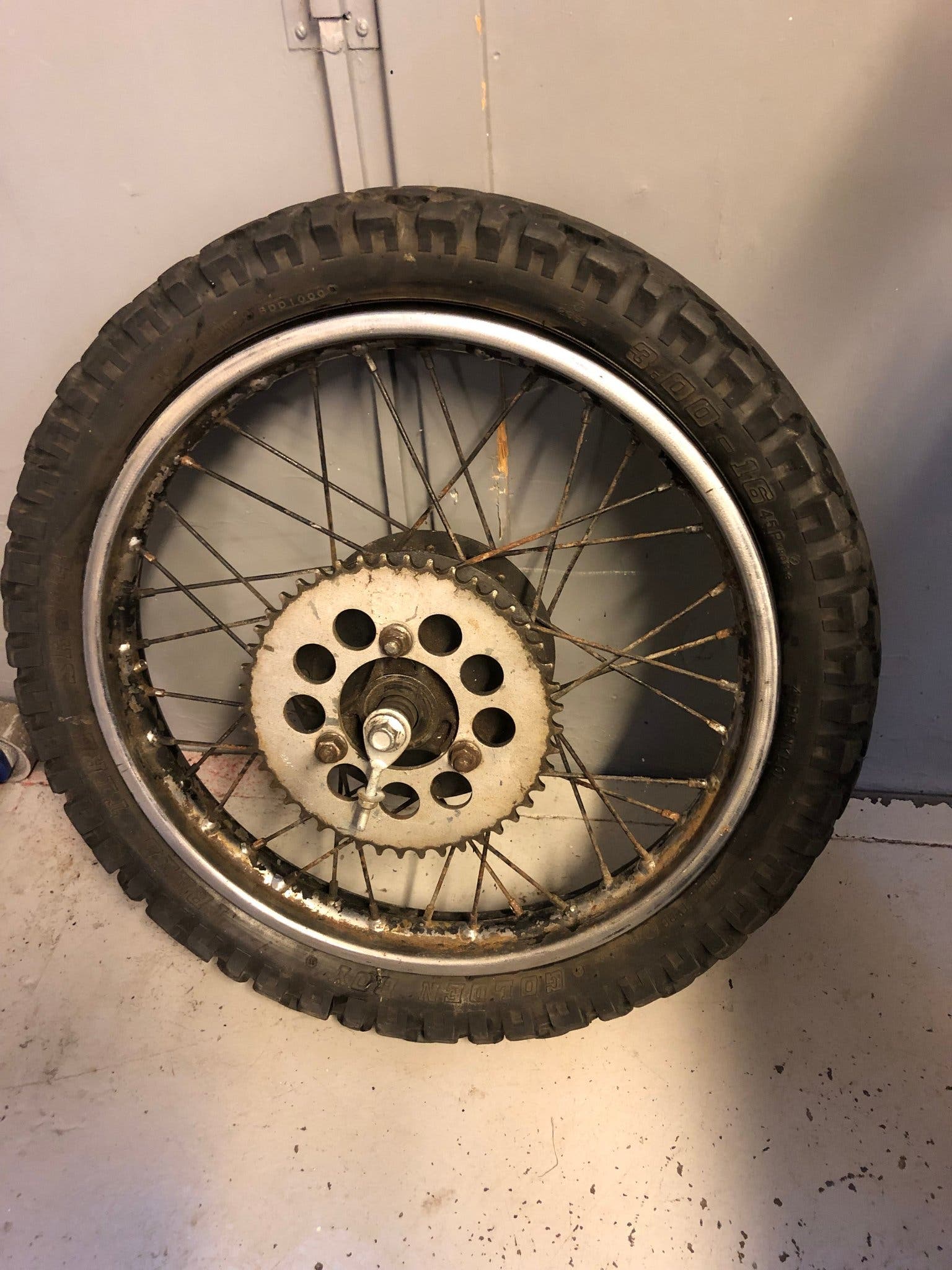 honda-mt5-bakhjul