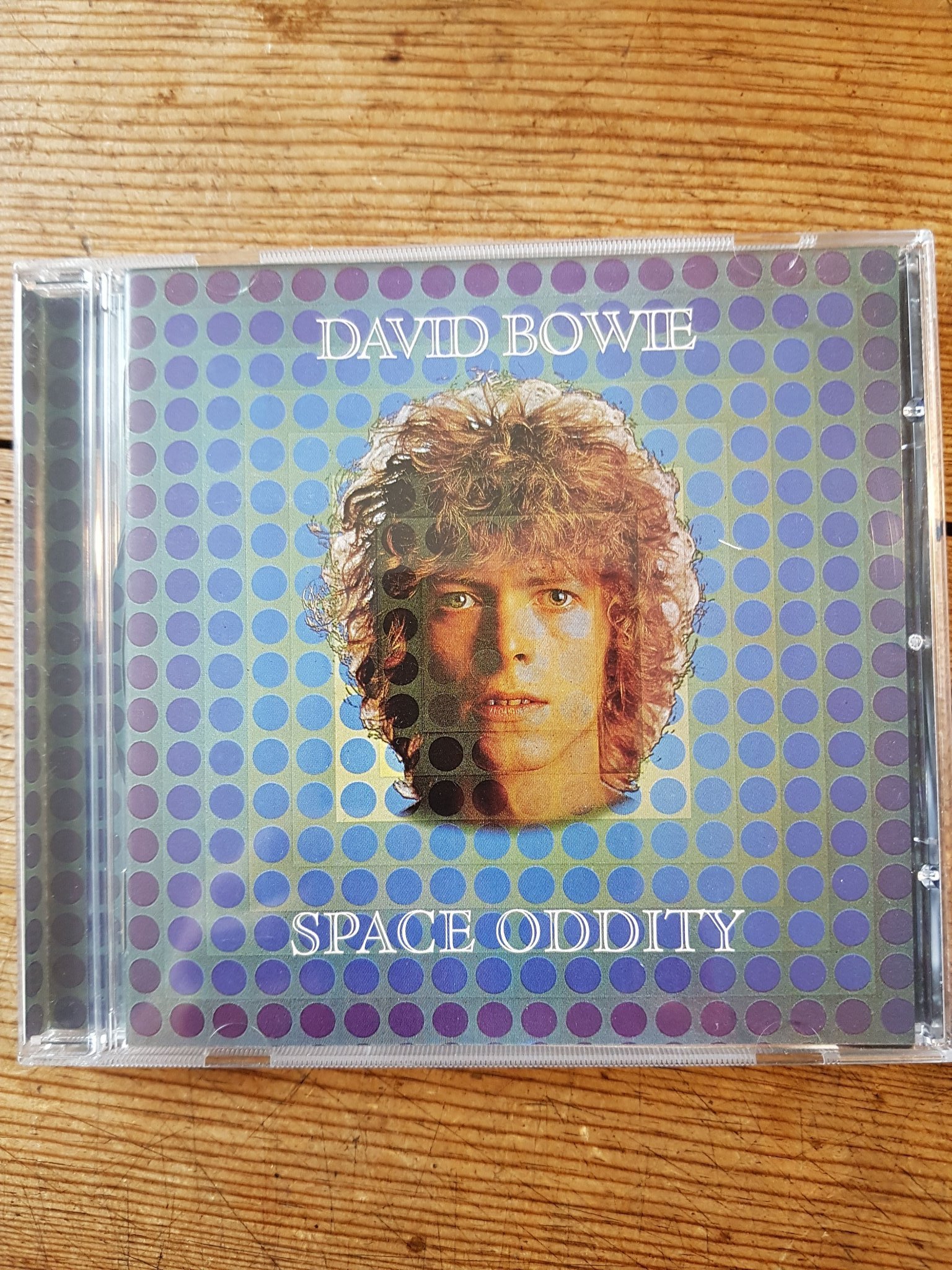 DAVID BOWIE SPACE ODDITY CD (420165929) ᐈ Köp på Tradera