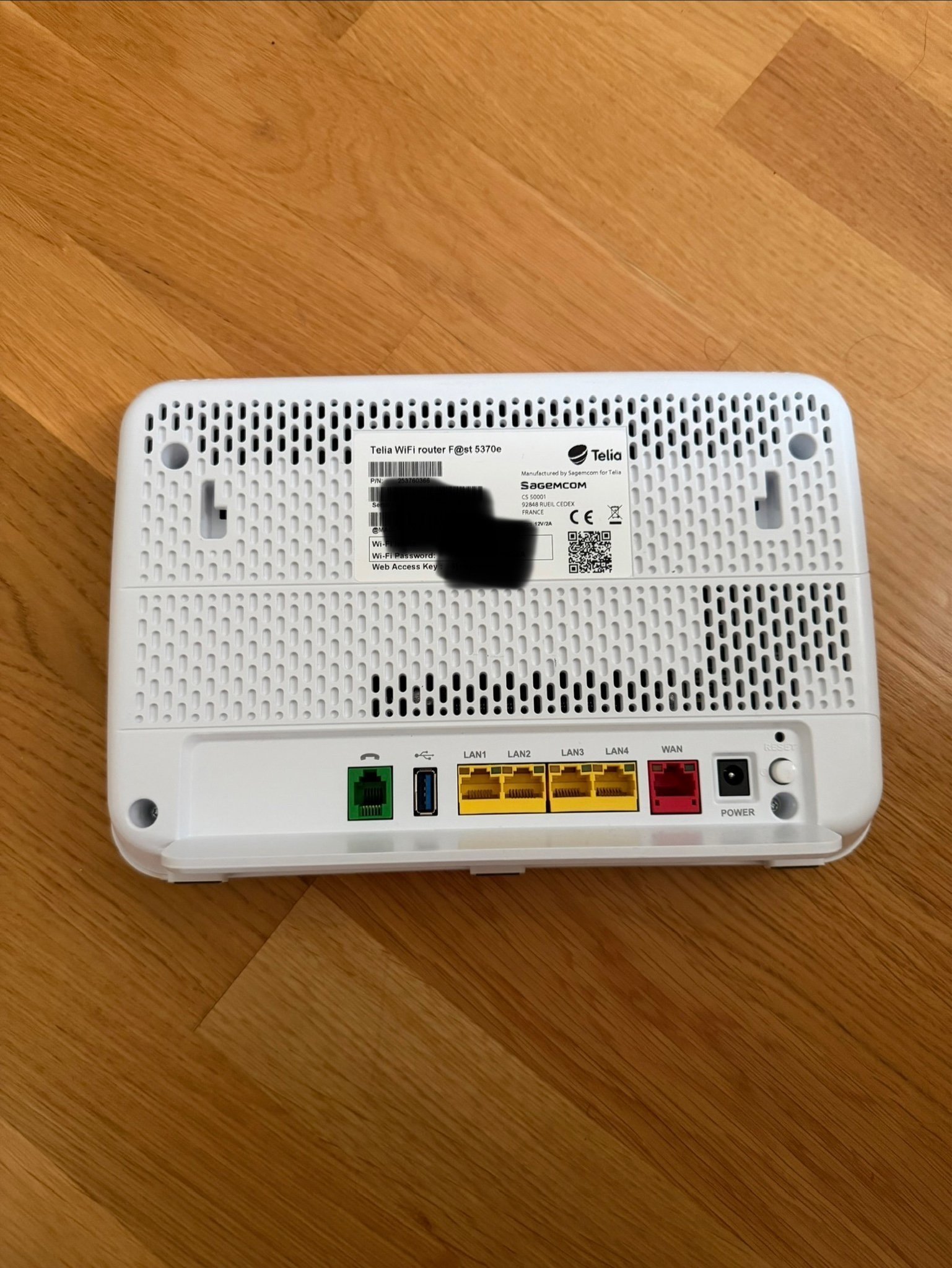 Telia WiFi router F@st 5370e obs ingen strömada.. | Köp på Tradera ...
