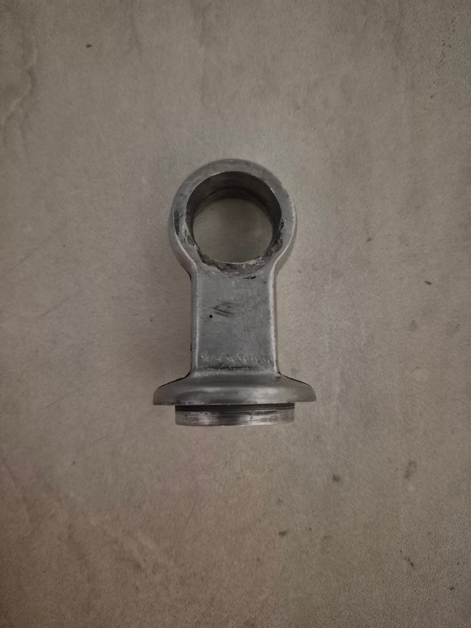 Se produkter som liknar Stötdämparfäste Honda Mt på Tradera (713036570)