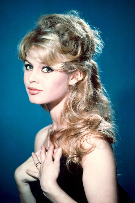 BRIGITTE BARDOT FRENCH ACTRESS SINGER DANCER FA.. | Köp på Tradera  (520193027)