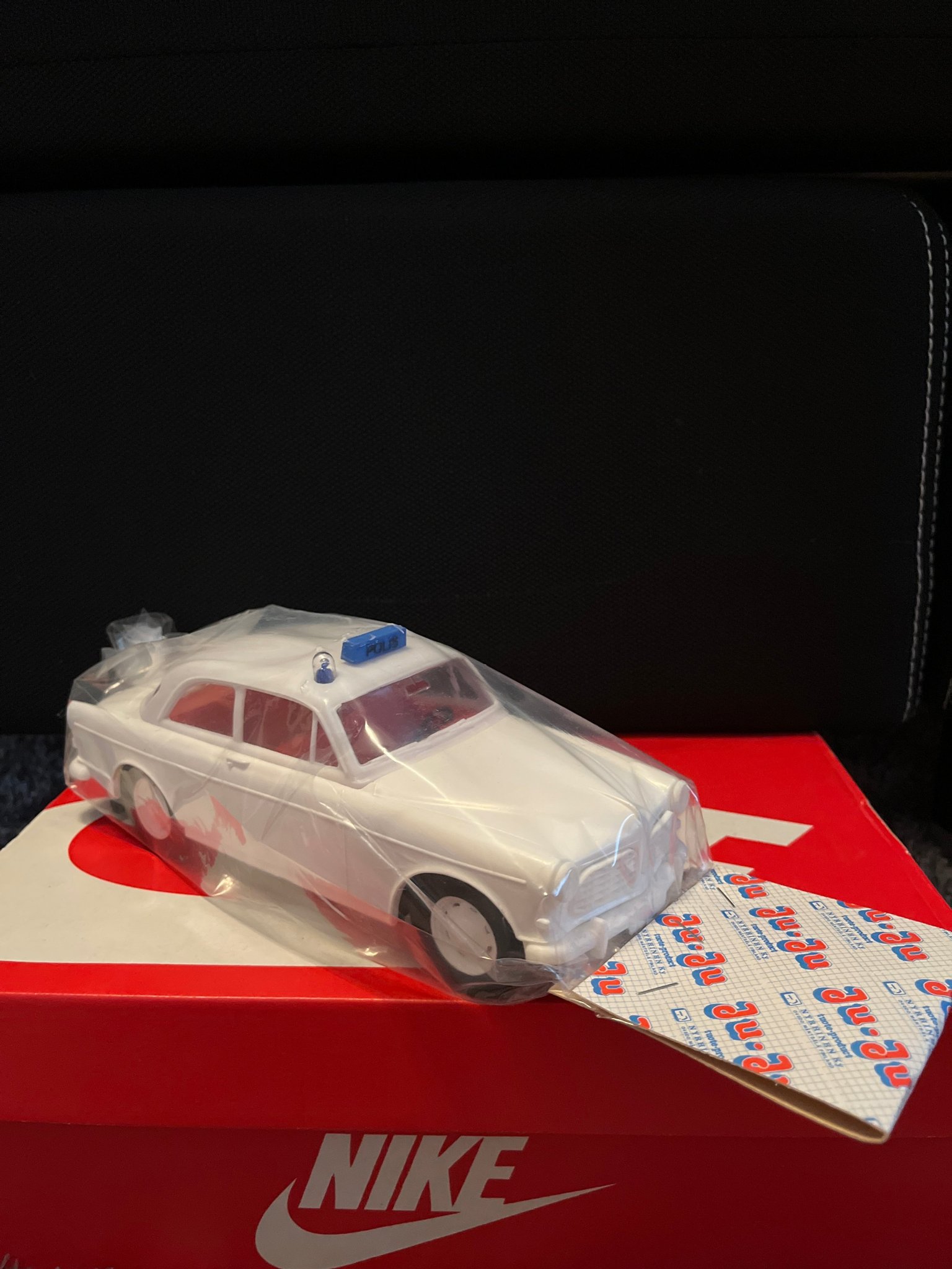 Volvo amazon polis bil, plast bil med original .. | Köp på Tradera ...