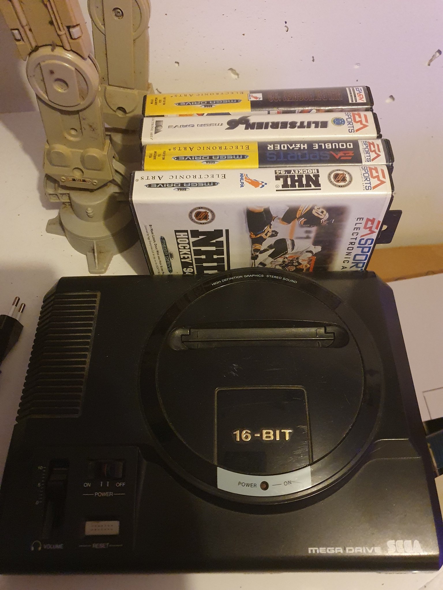 Sega megadrive med 4 spel (396878999) ᐈ Köp på Tradera