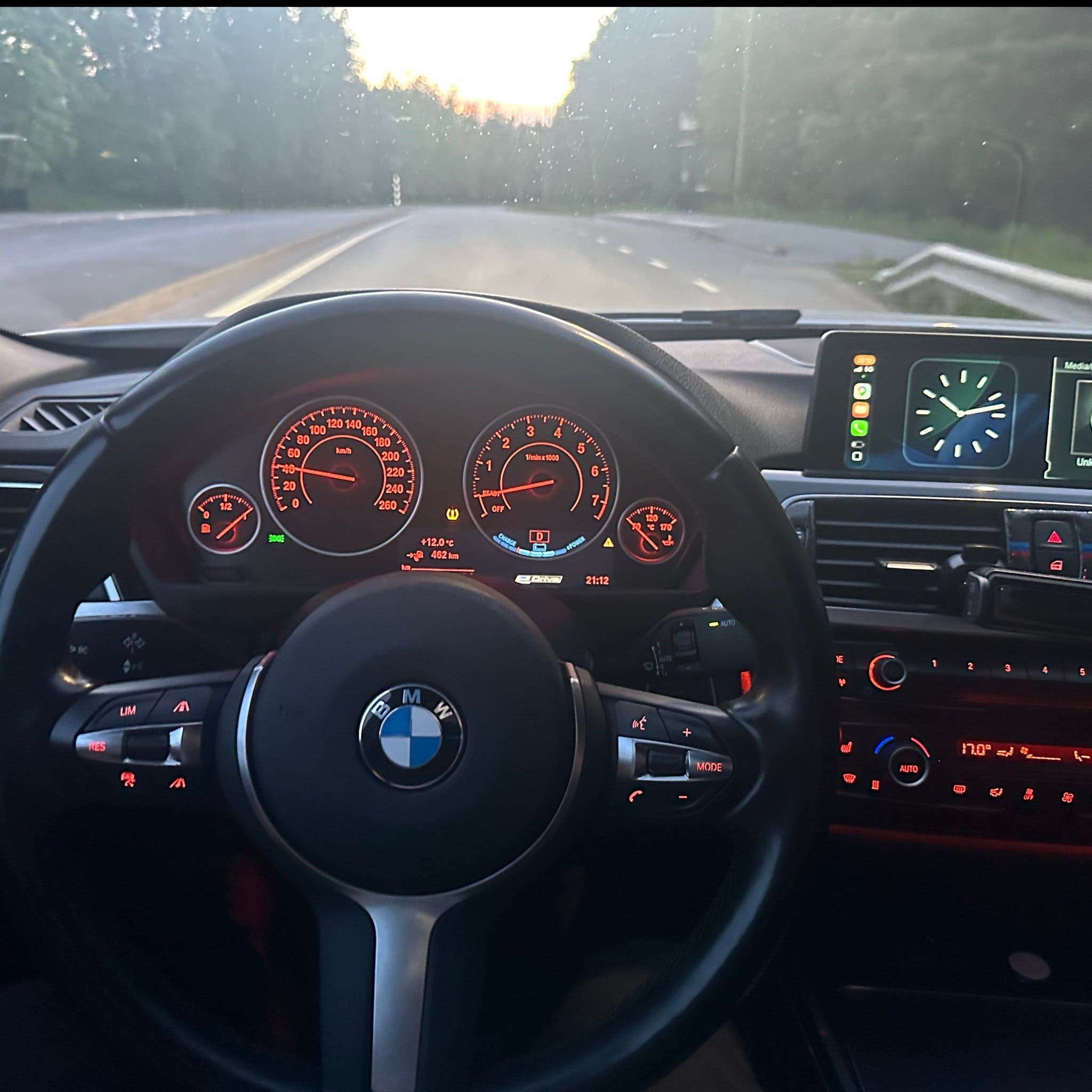 BMW 330e Sedan Steptronic, 252hp, 2017