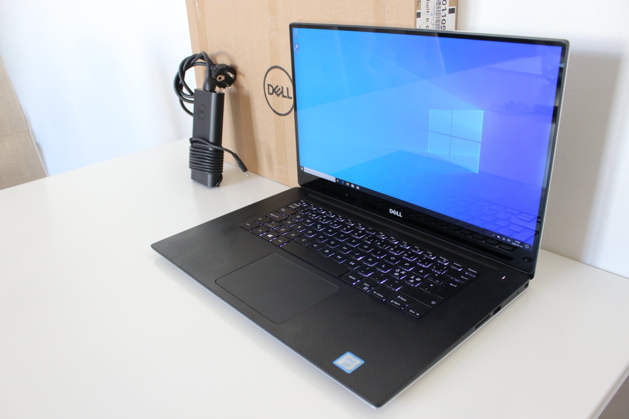 Dell Precision 5520 Intel Xeon 512GB M 2 SS 408333816 K p P 