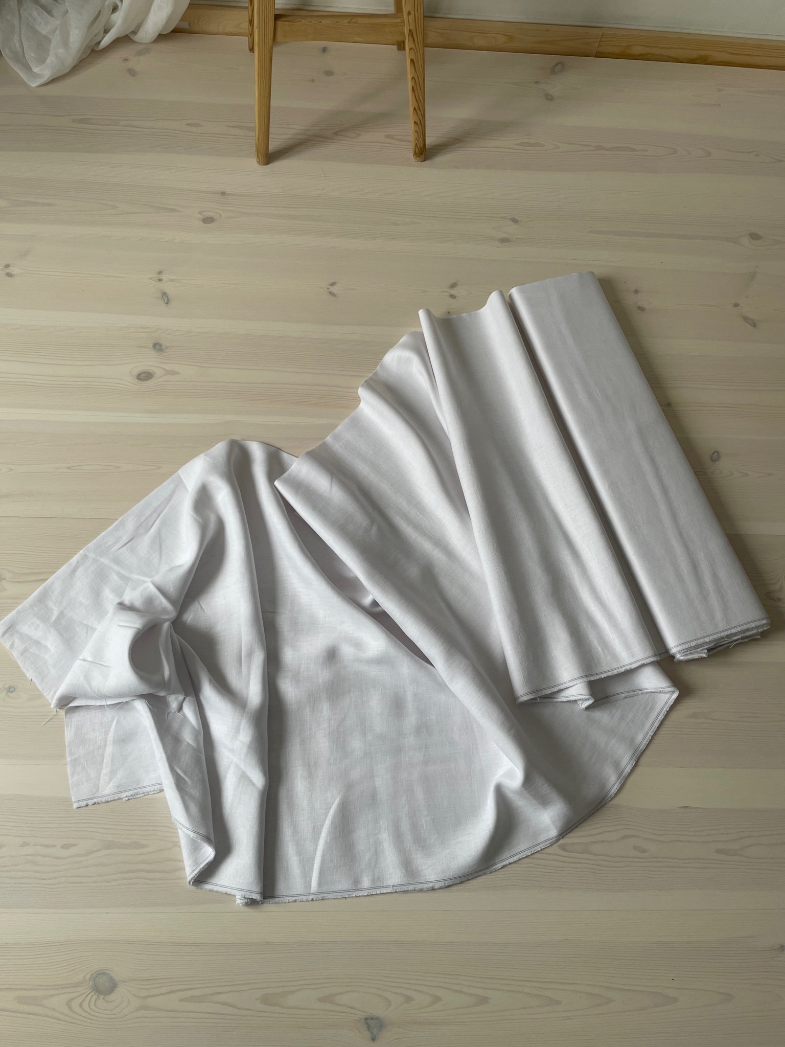 Vit stort 6,5 m 100% linnetyg vitt tyg i linne .. | Köp på Tradera