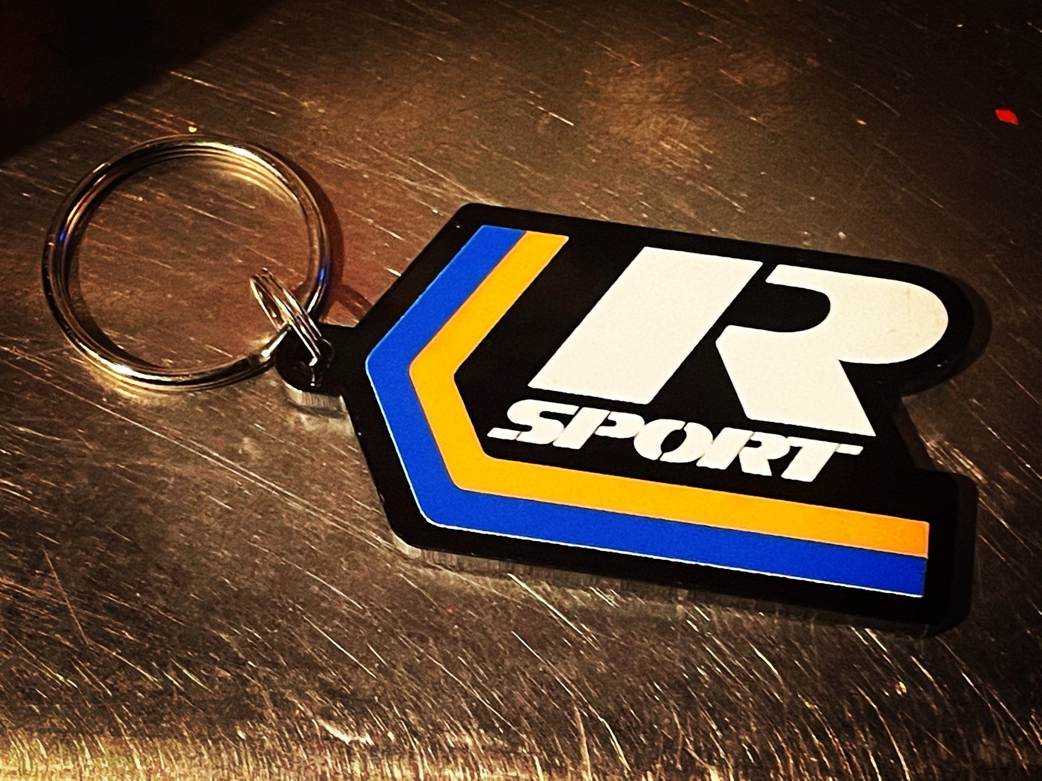 Volvo RSport Nyckelring. Köp på Tradera (590943234)