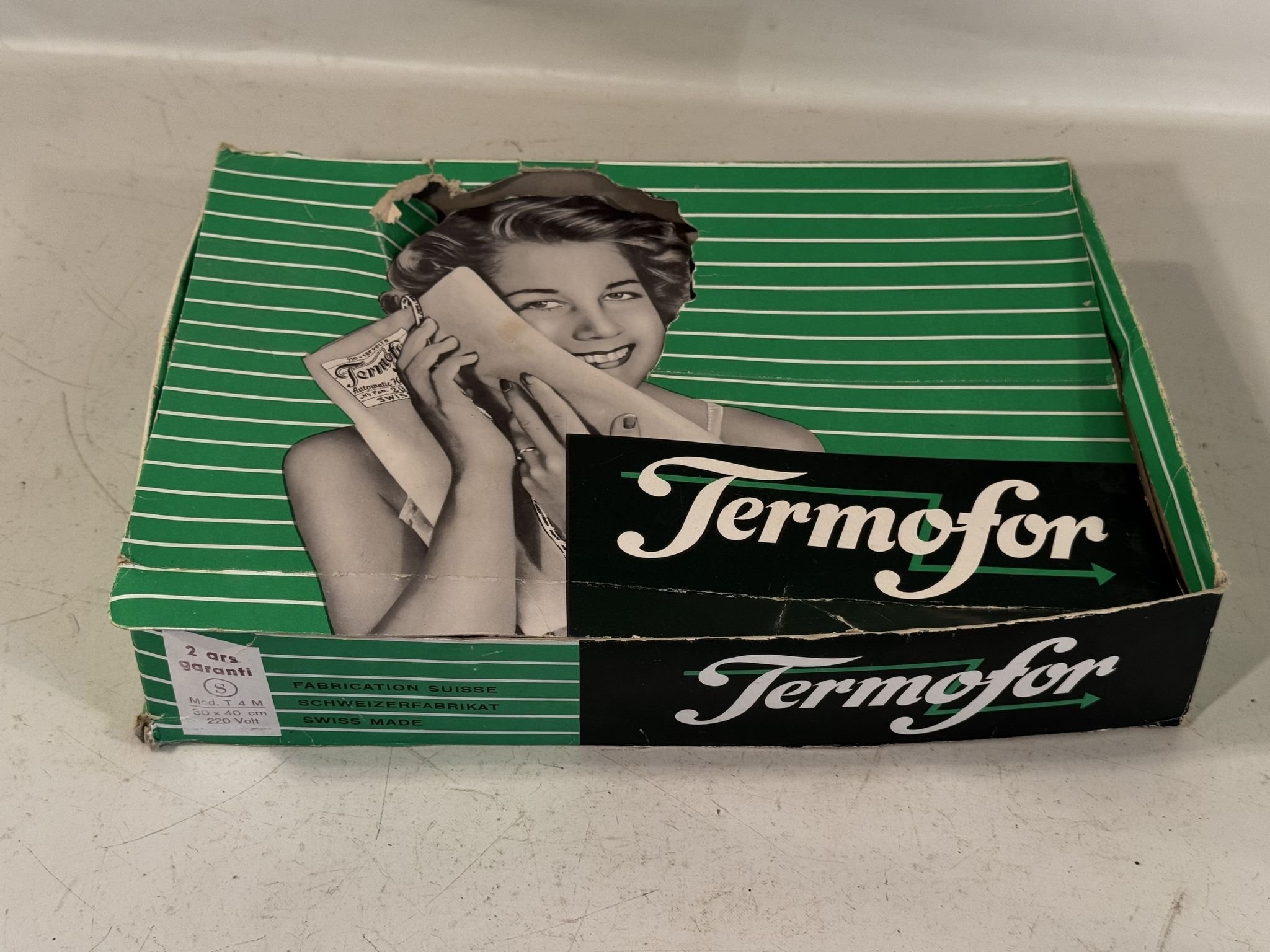 FÖRPACKNING MED INNEHÅLL VÄRMEFILT TERMOFOR OANVÄND LANTHANDEL KURIOSA VINTAGE