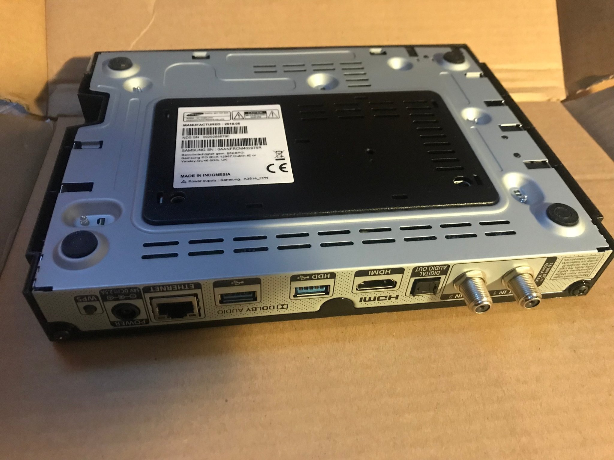 VIASAT ULTRA HDBOX 4K, SAMSUNG GXVI680SJ MED .. Köp på Tradera