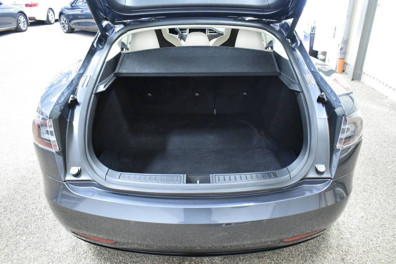 Tesla Model S 75, 320ps, 2017