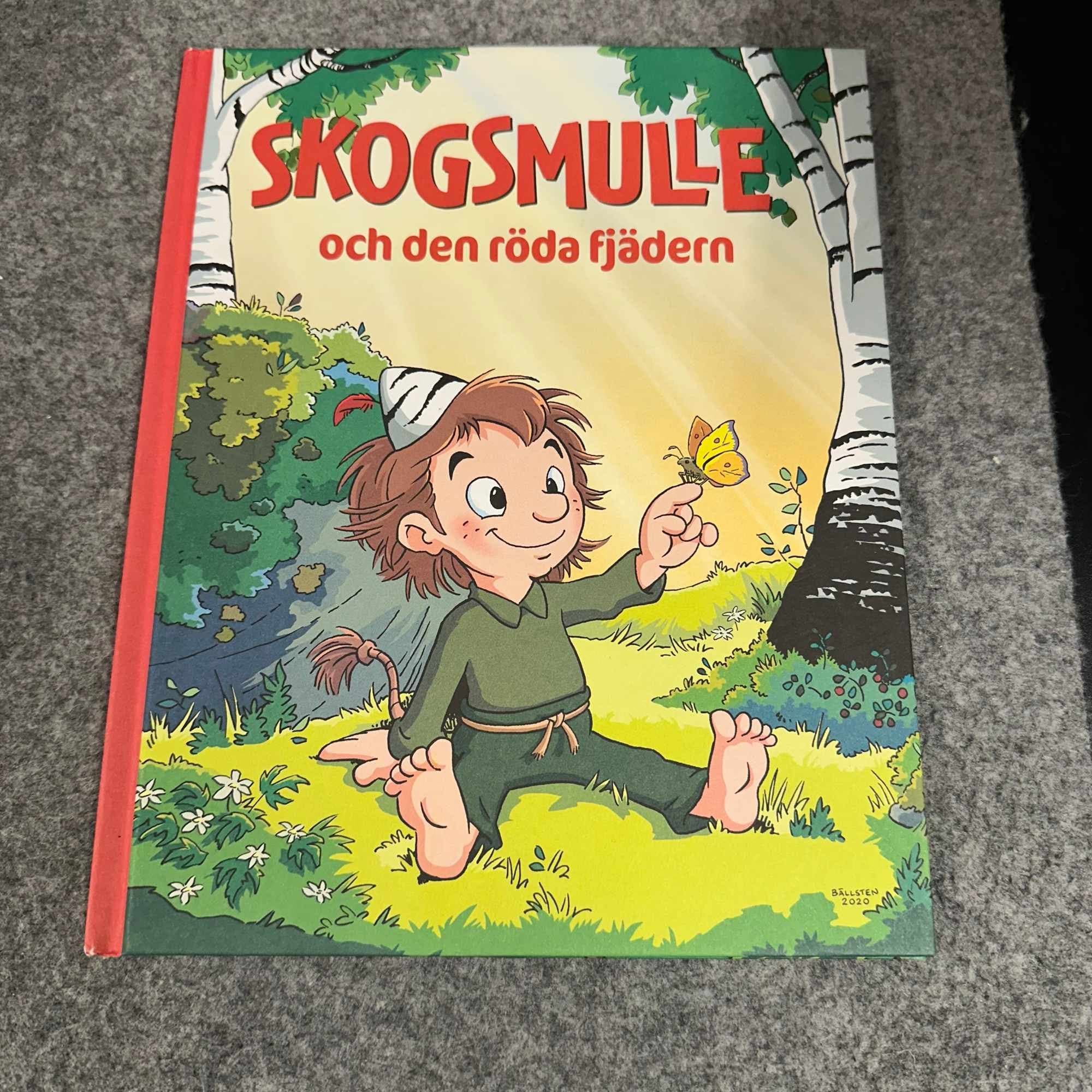 Skogsmulle och den röda fjädern | Köp från LindesFynd på Tradera ...