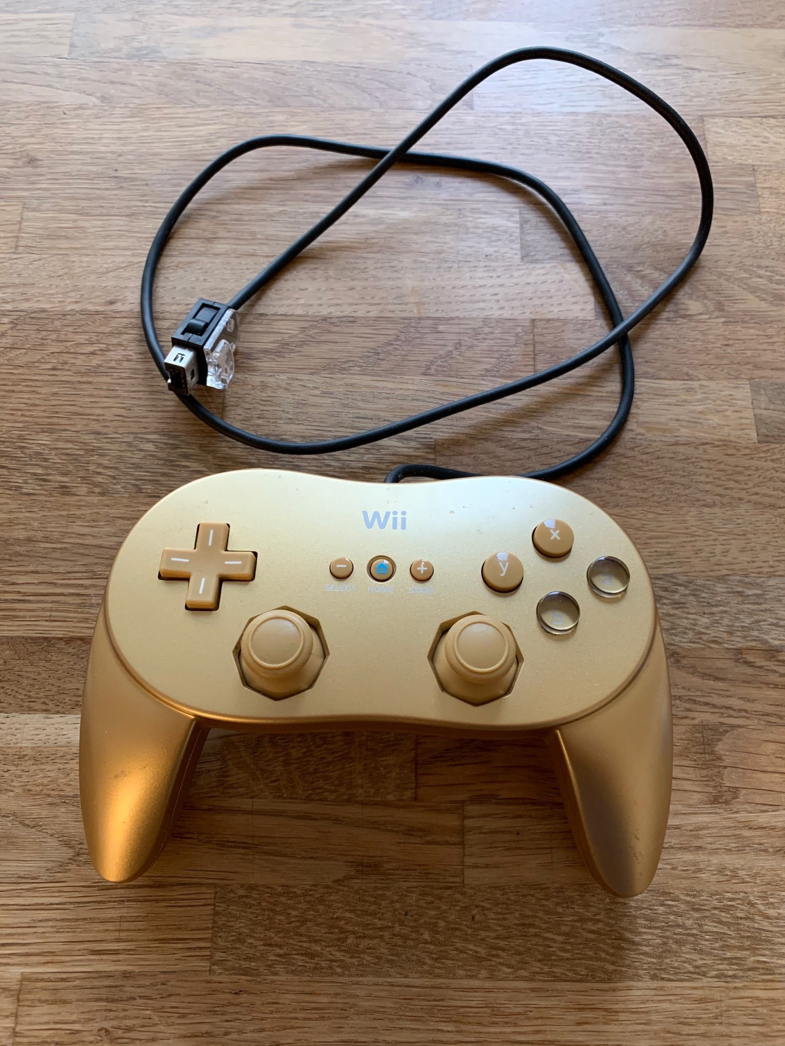 Nintendo Wii PRO controller Gold edition (374849602) ᐈ Köp på Tradera