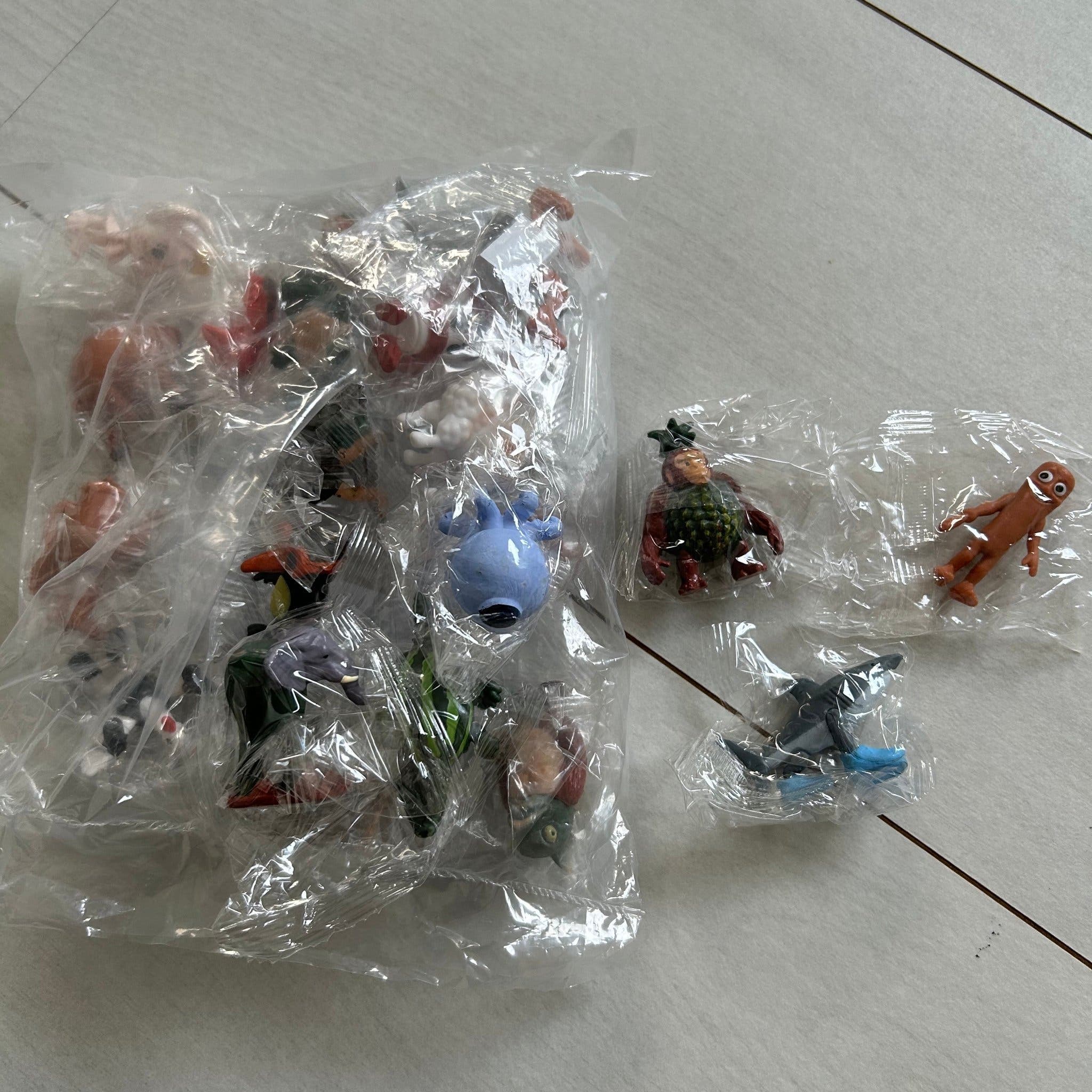 Steal a brain roth figurer 24 st inplastade | Köp på Tradera (708409391)