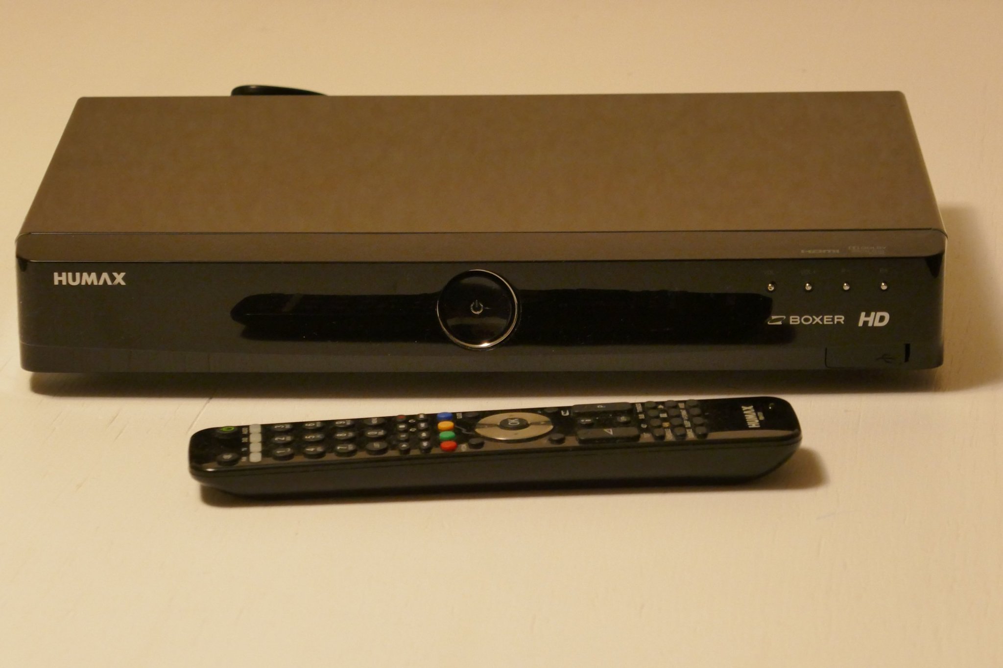 Se produkter som liknar Inspelningsbar digitalbox Hum.. på Tradera