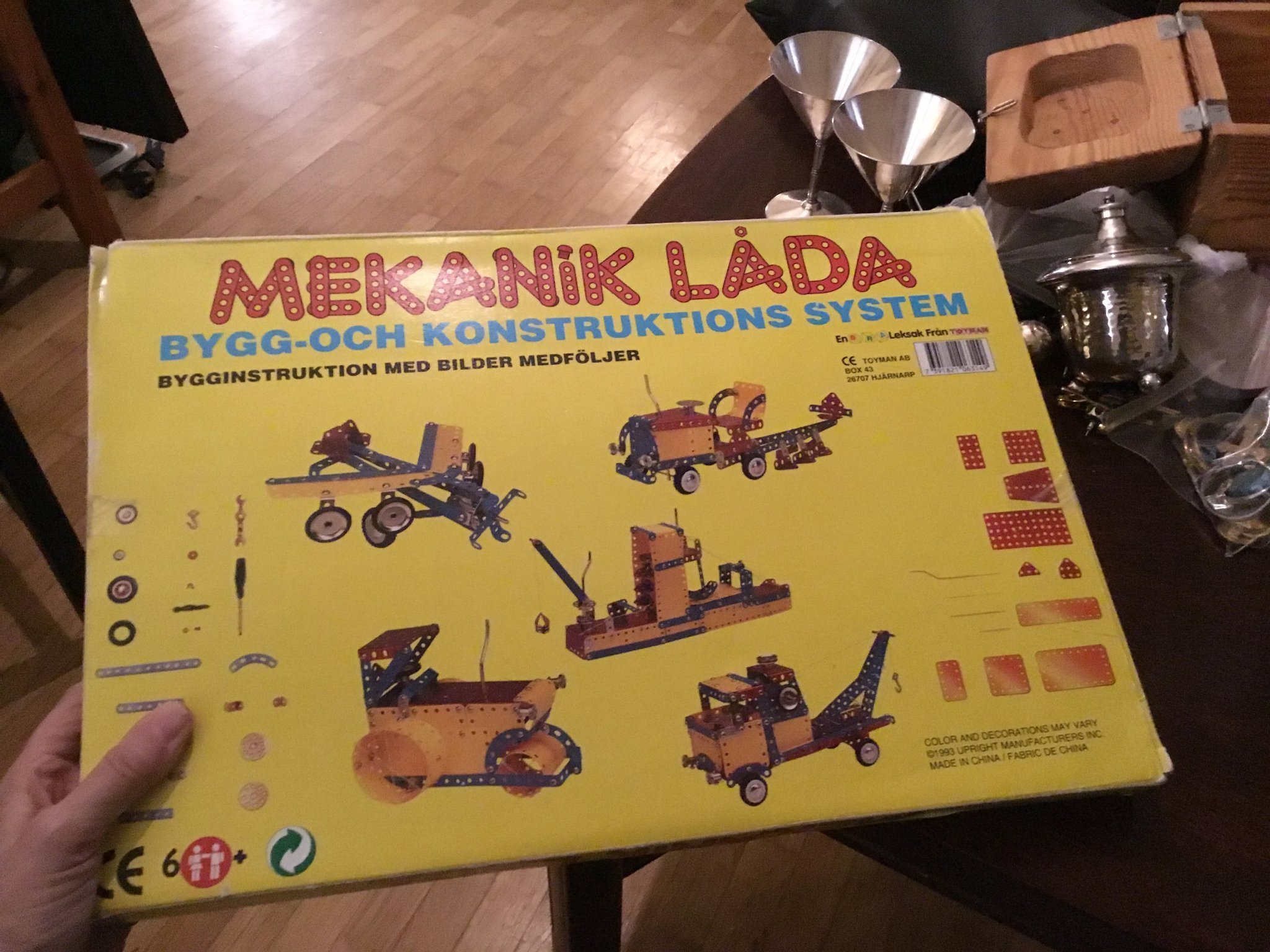 Se produkter som liknar MEKANIK låda, Toyman vintage,.. på Tradera