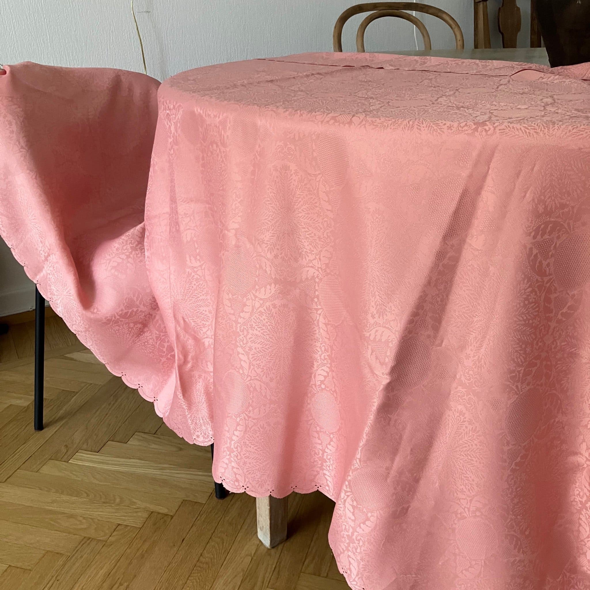 Rosa Duk med Vackert Mönster | Köp på Tradera (719537035)