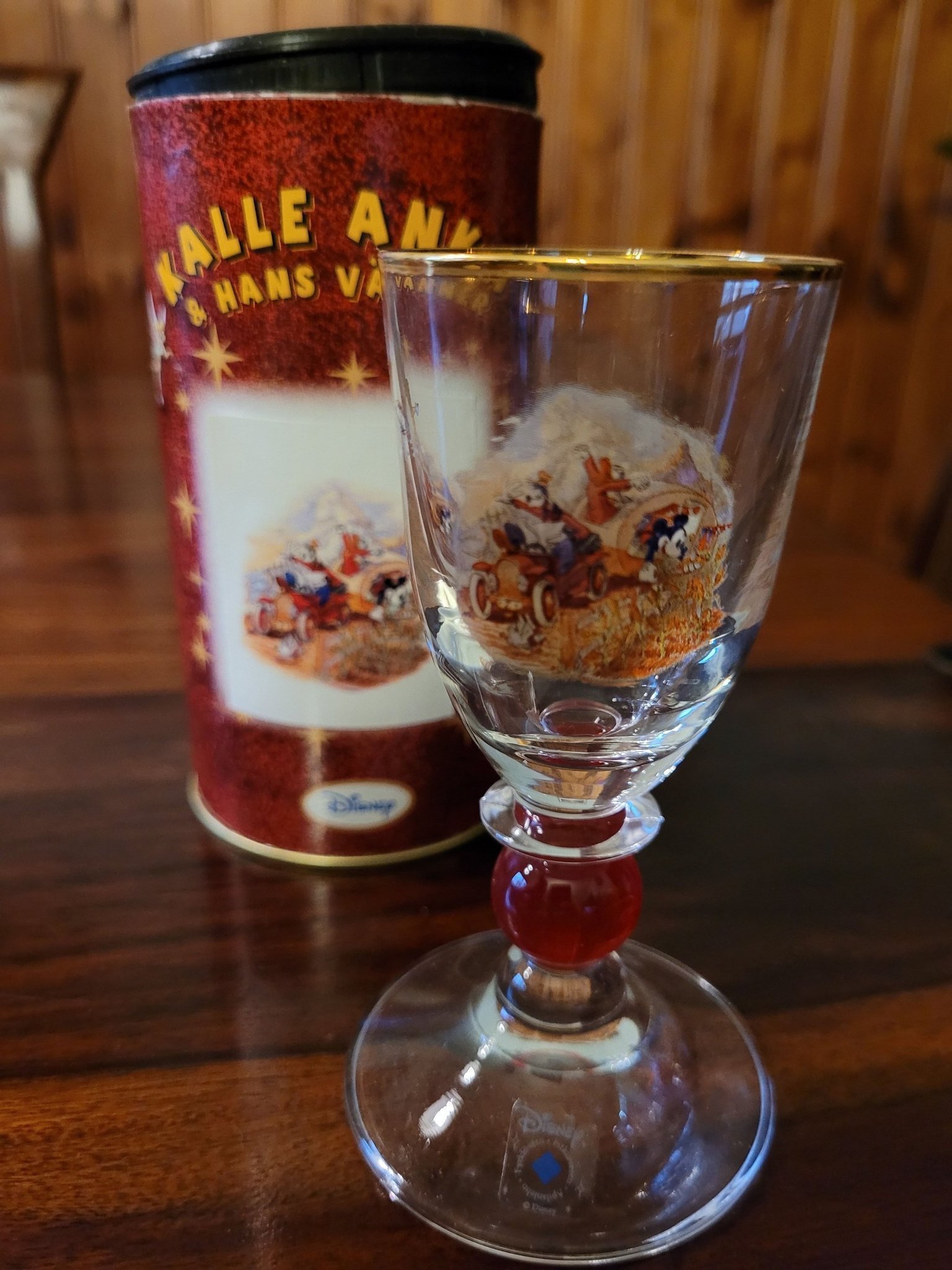 Fyrklövern Disney Jul snapsglas Musses husvagn Köp på Tradera (594560547)