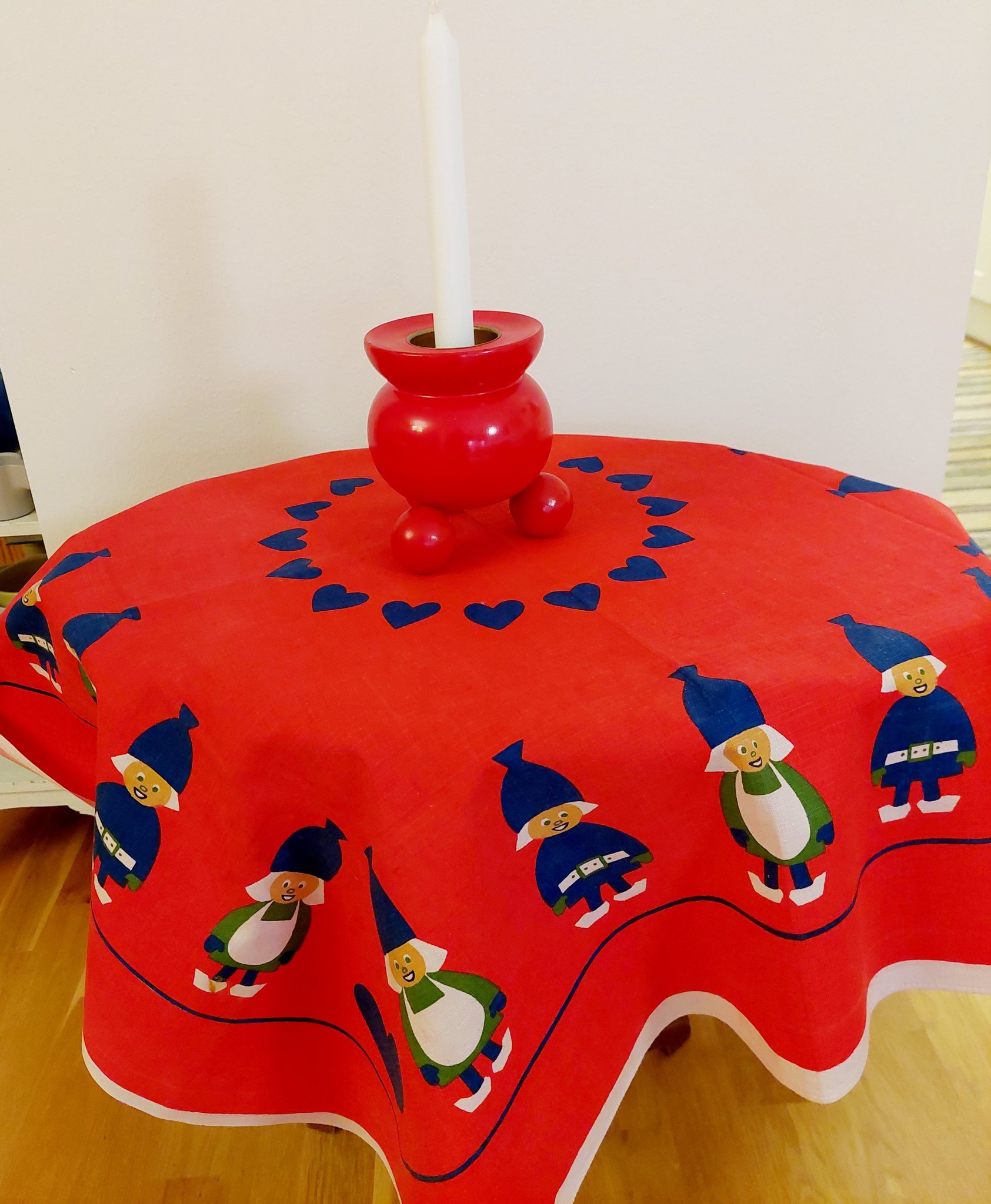 Se produkter som liknar Jättekulljushållare + juld.. på Tradera