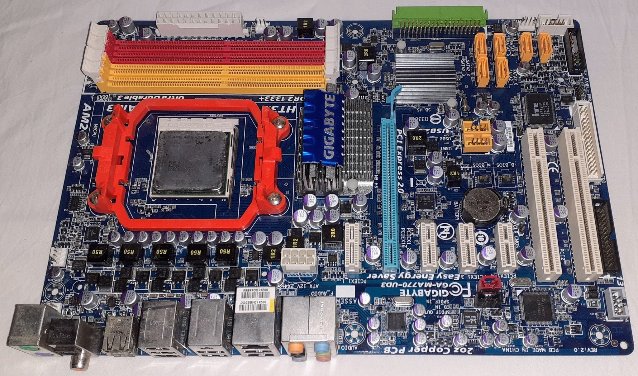 Gigabyte + AMD Athlon 64 II X3 440 | Köp på Tradera (587834229)