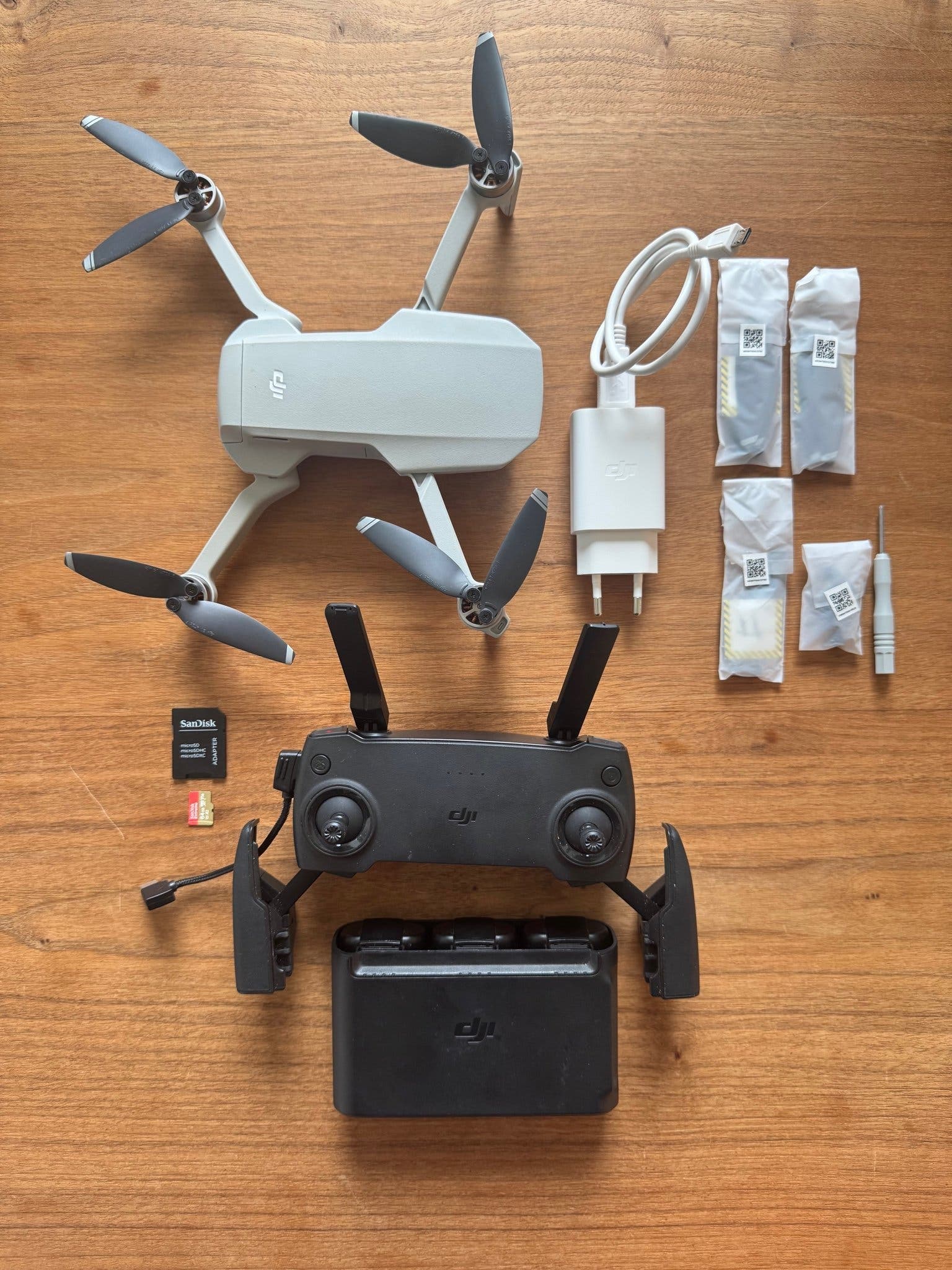 DJI Mavic Mini fly more package