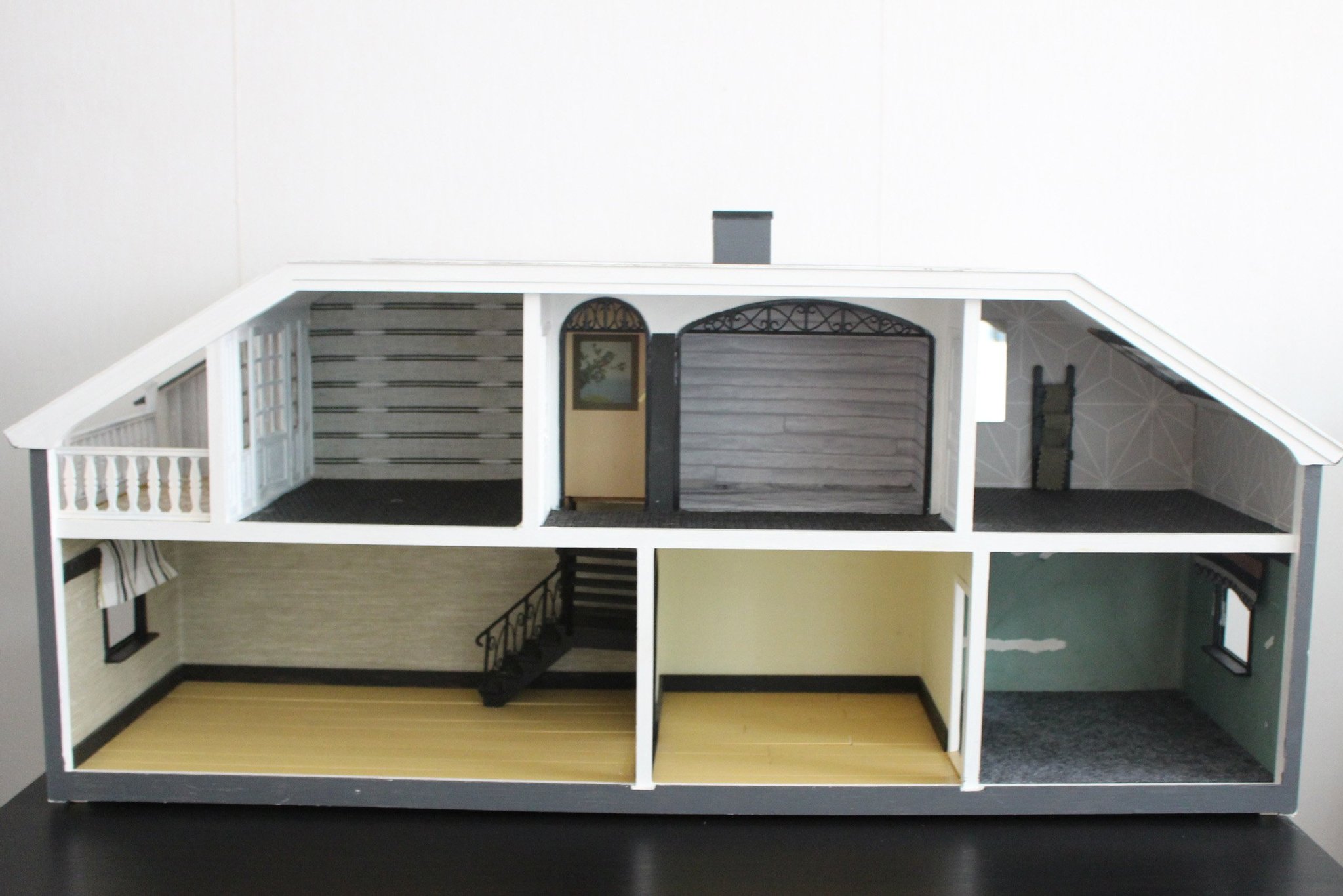 Lundby Dockskåp Dallas, renoverat Köp på Tradera (559129087)