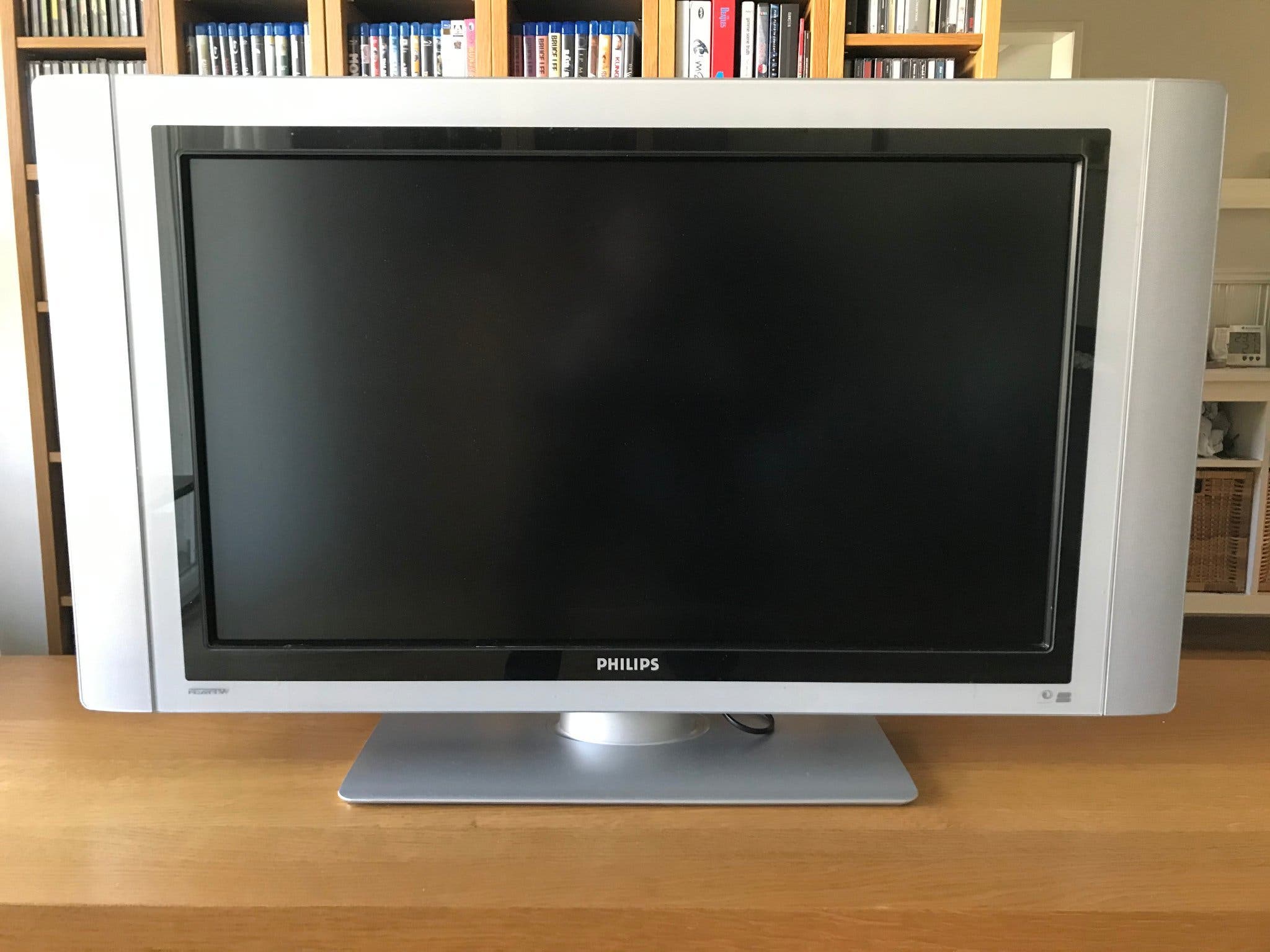 philips-32-tum-lcd-tv-414875379-k-p-p-tradera