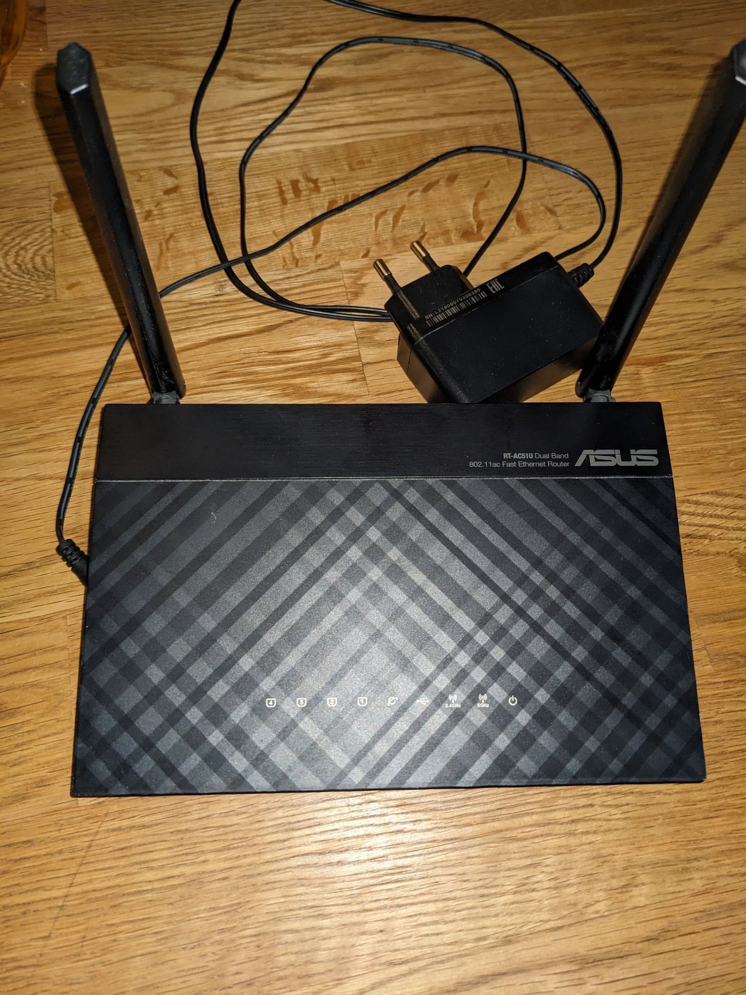 ASUS RT-AC51U Dual Band Router | Köp på Tradera (707465148)