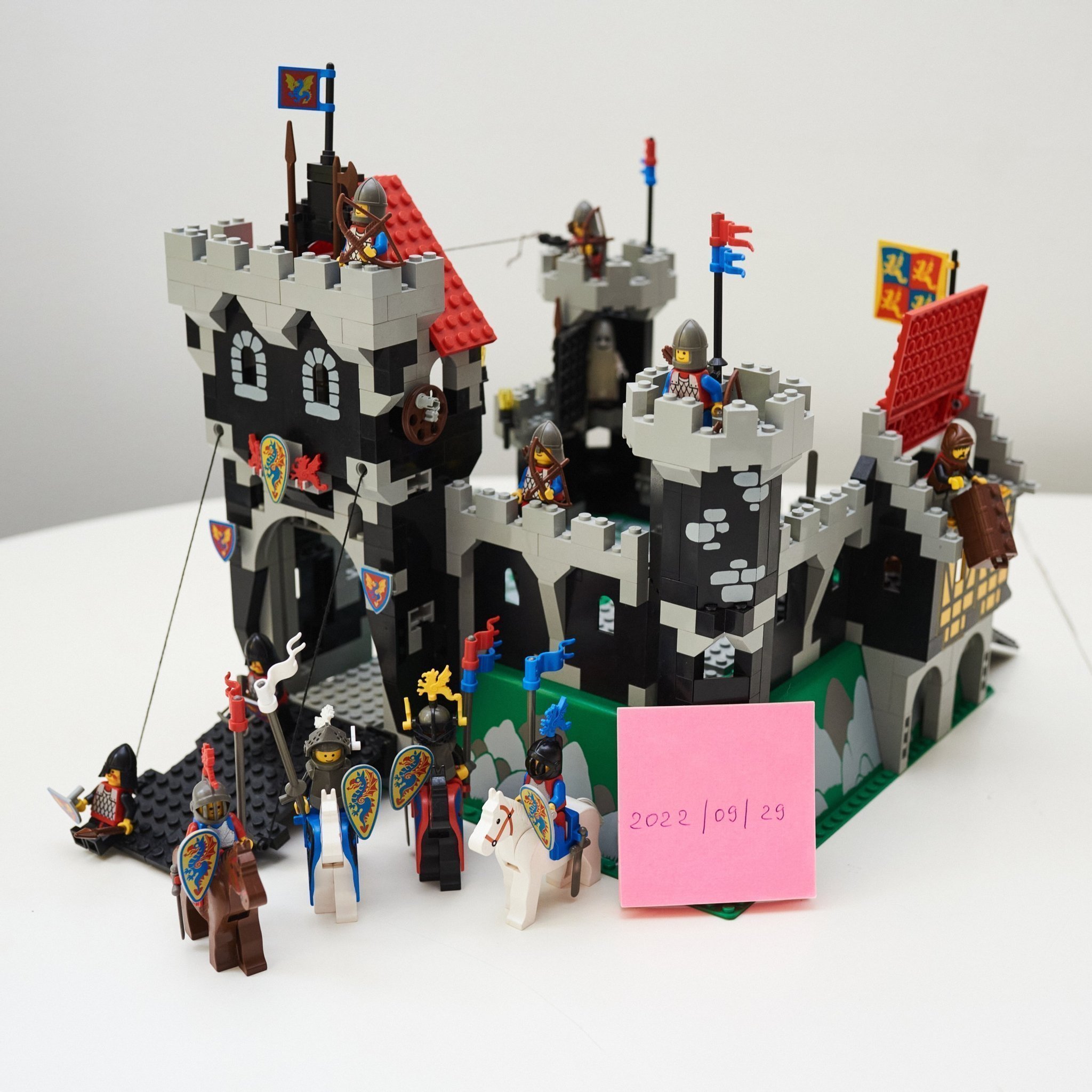 Lego 6086 Black Knight's Castle 90-tal | K?�p p?� Tradera (573375983)