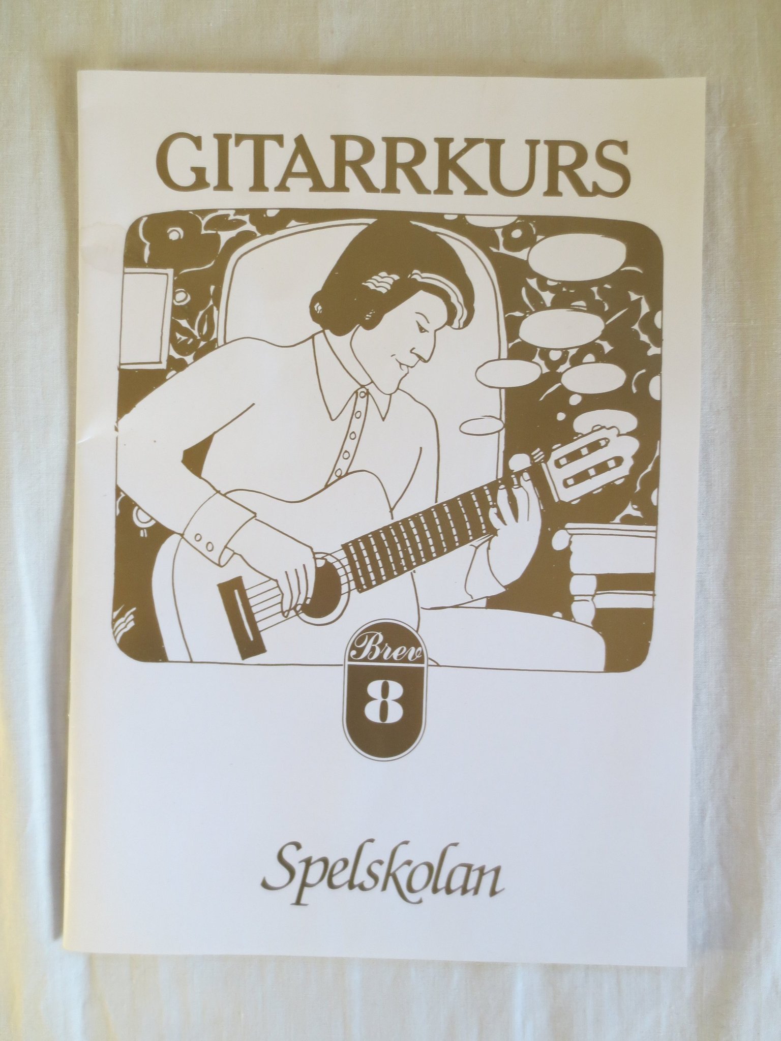 SPELSKOLAN-GITARRKURS BREV 8. Oanvänd. I nyskick. (409636716) ᐈ Köp på