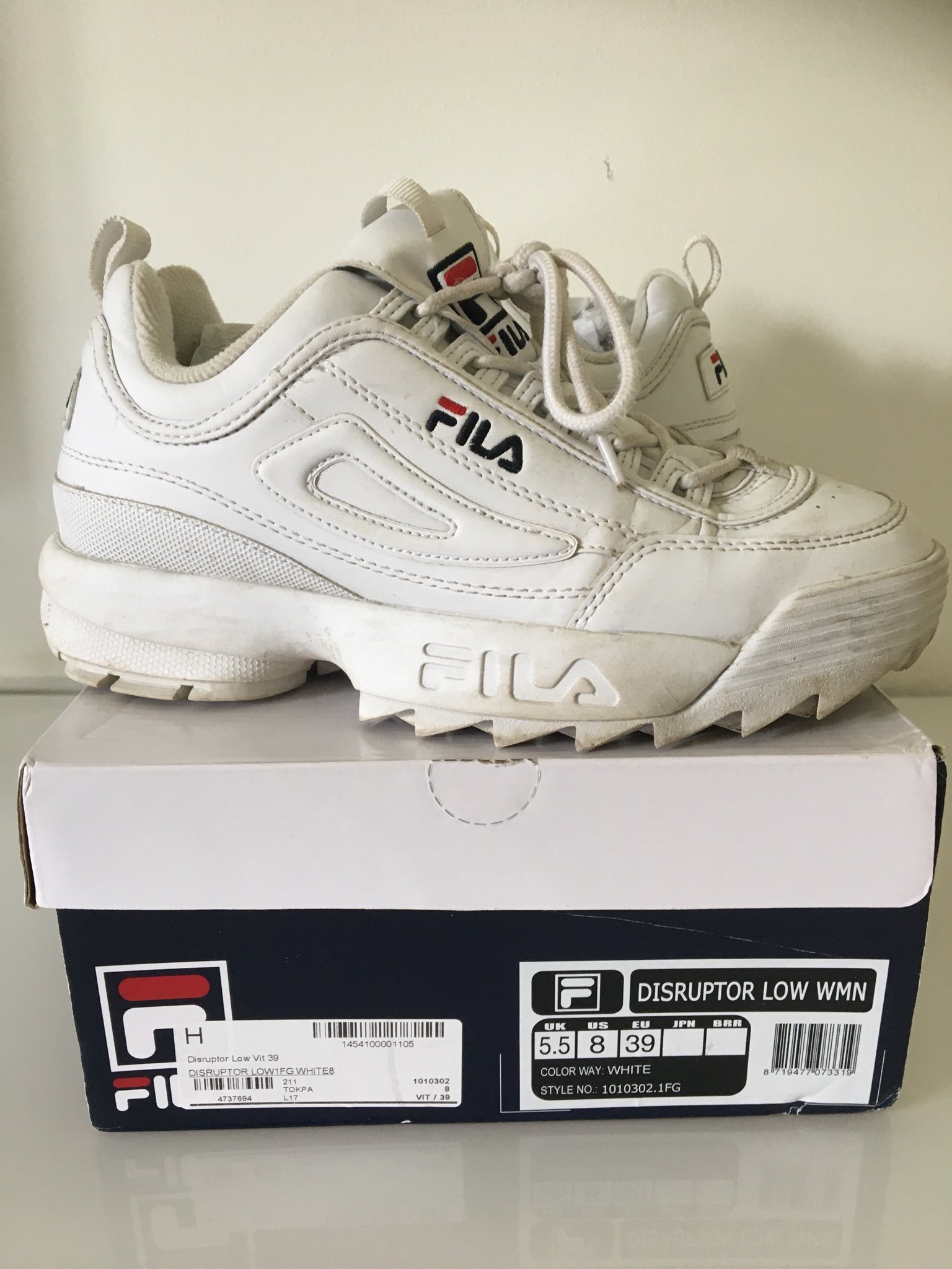 fila disruptor 39 white