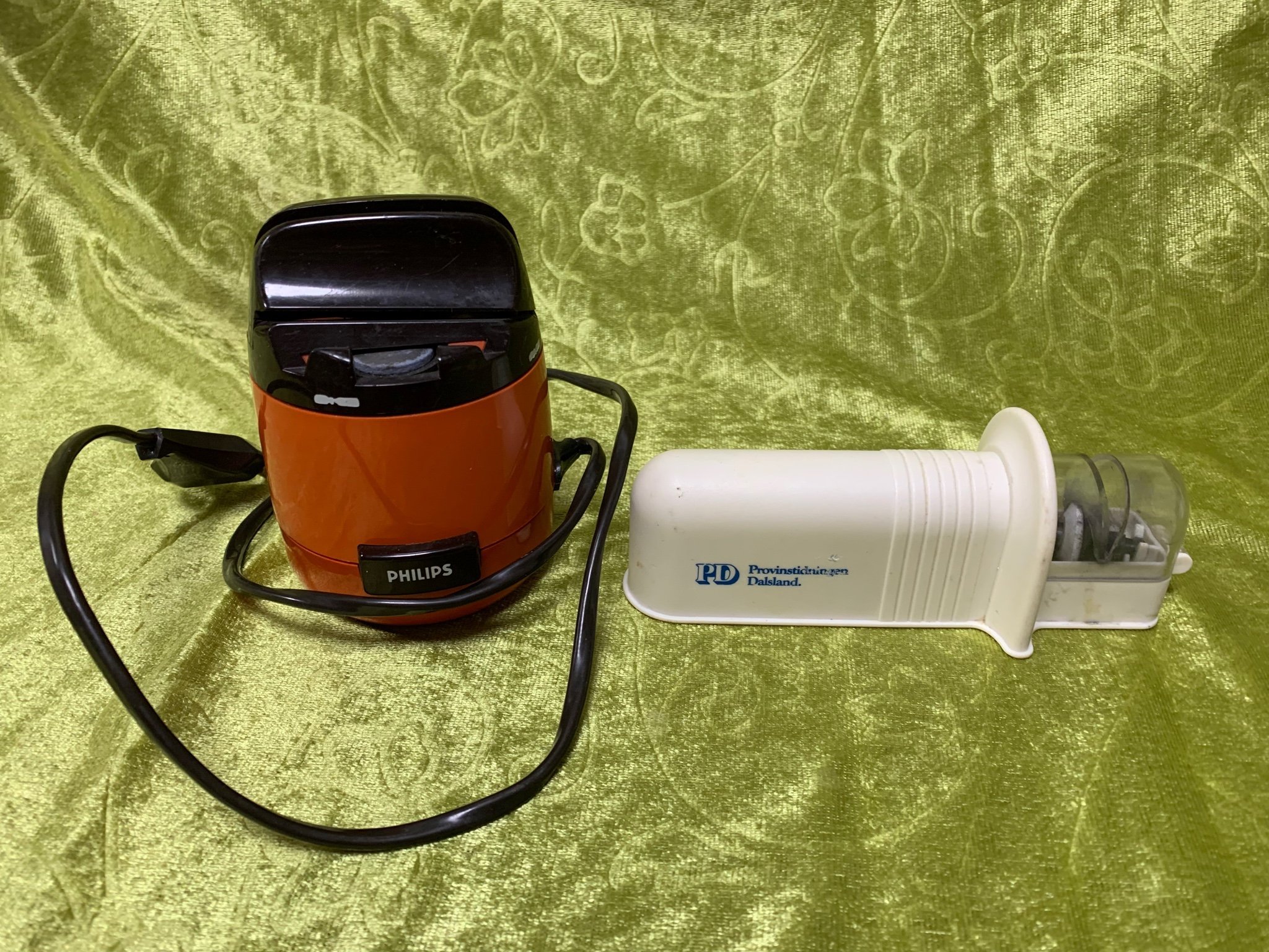 Se produkter som liknar Philips HR 2503 S elektrisk k.. på Tradera (575162027)