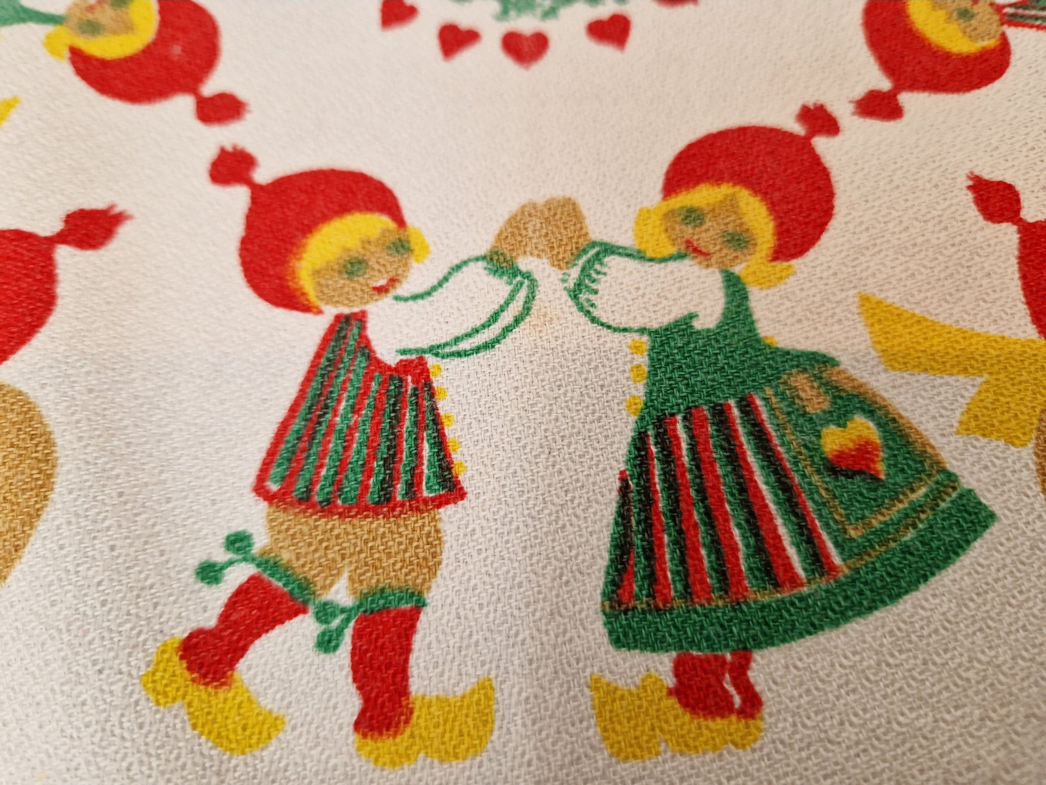 Duk liten julduk 50tal tomtar GOD JUL, RETROTE.. Köp på Tradera