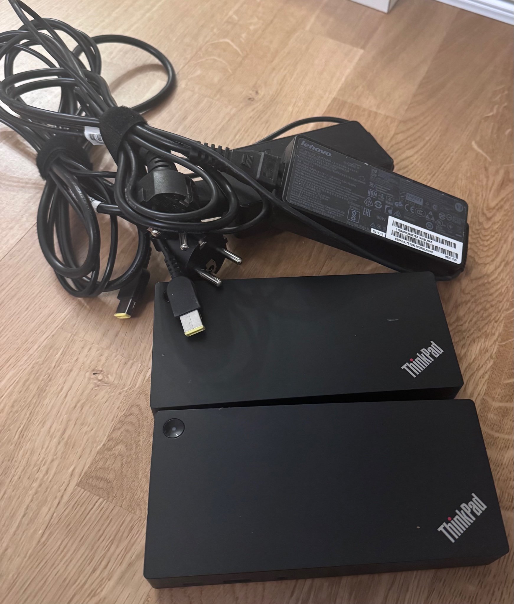 Lenovo ThinkPad USB-C Dock Gen2 | Köp på Tradera (715343954)