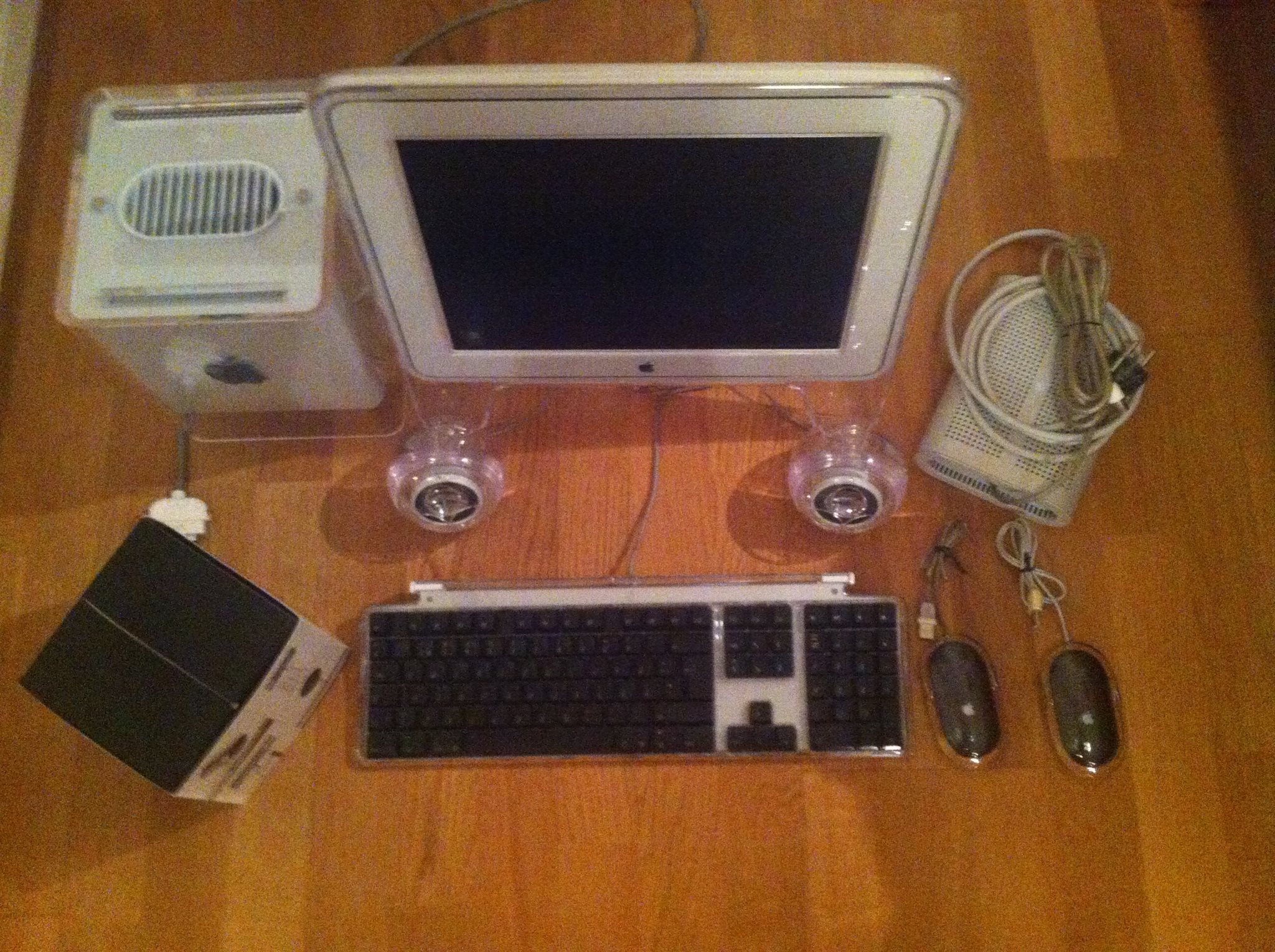 Power Mac G4 Cube, Studio Display 15 tumHarman/.. (338182771) ᐈ Köp på