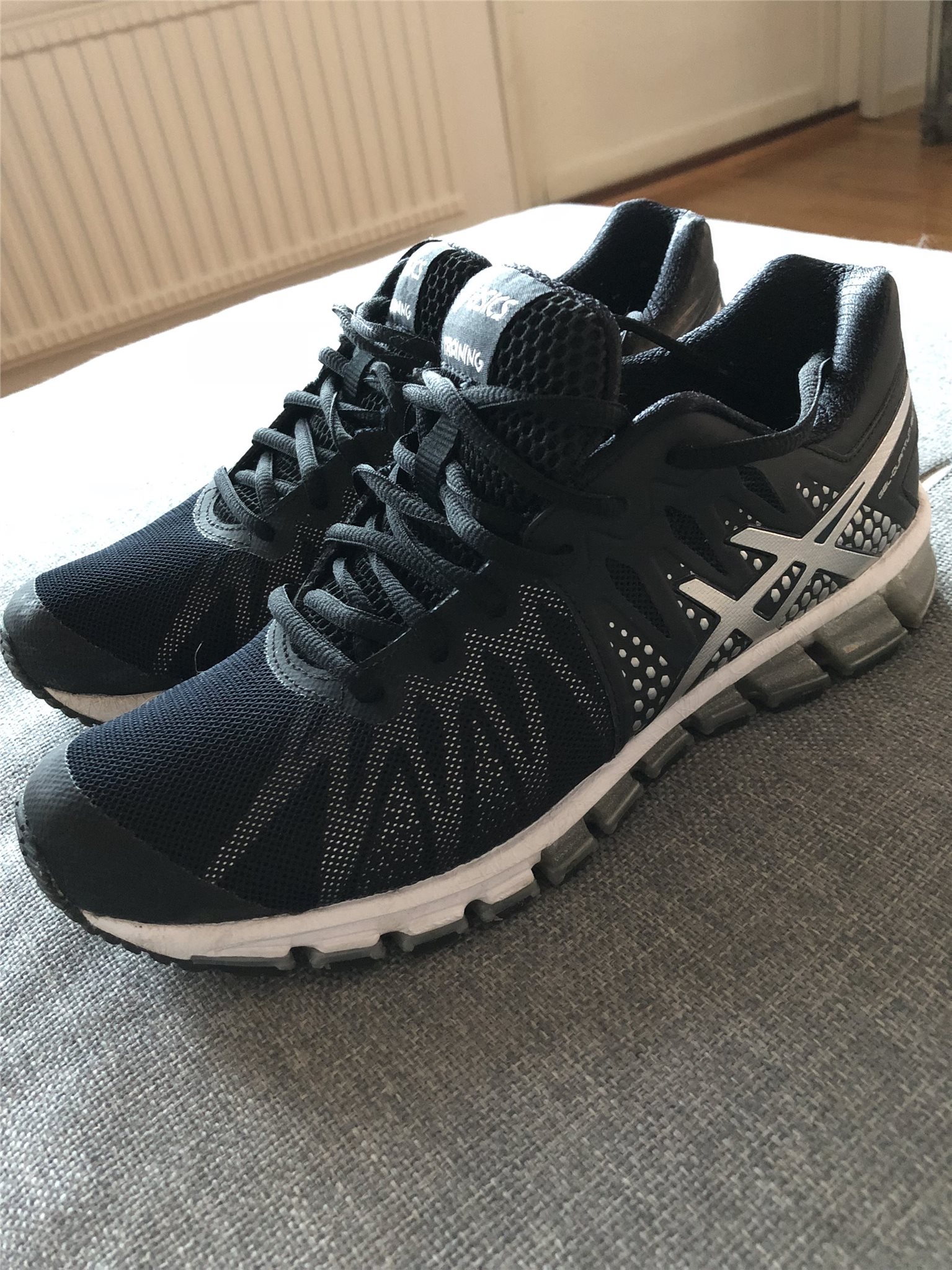 är asics små i storlekarna är asics små i storlekarna