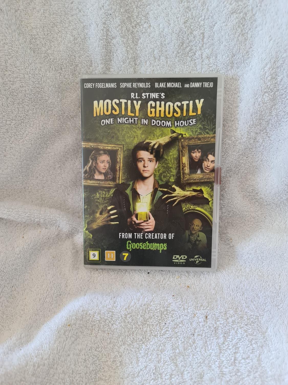 Dvd- film: R.L. Stine´s Mostly ghostly one night .. | Köp från