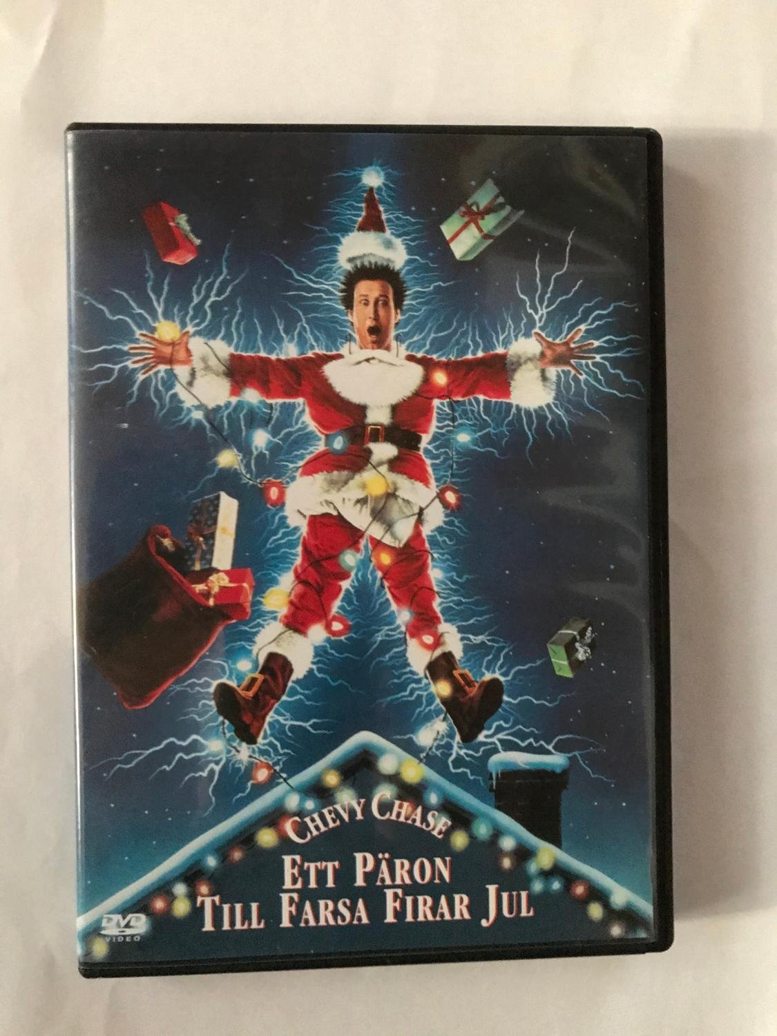 Se produkter som liknar DVD Ett Päron Till Farsa Fi.. på Tradera