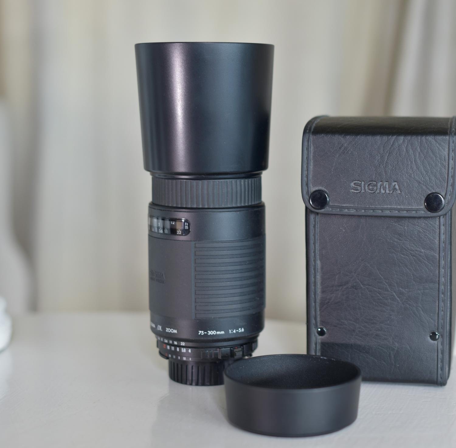 Se produkter som liknar SIGMA DL ZOOM 75300 145.6 .. på Tradera