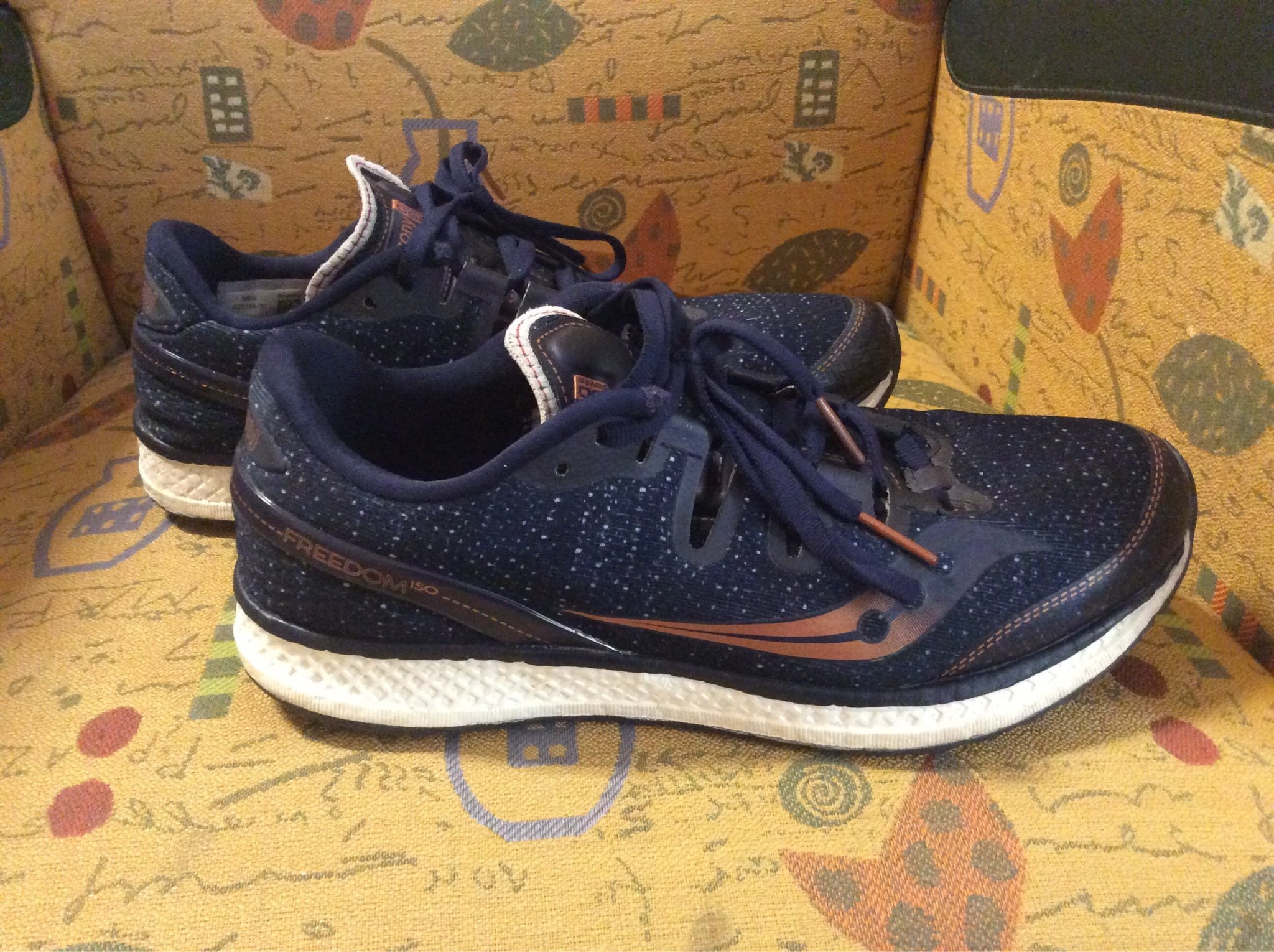 saucony guide iso denim
