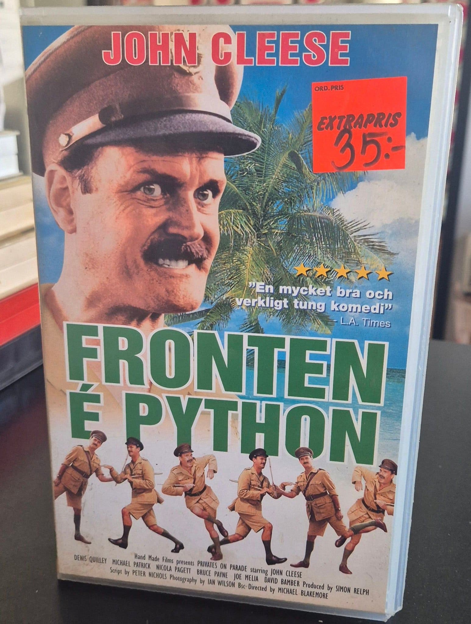 Fronten är Python (Privates on Parade) VHS - Mo.. | Köp på Tradera ...
