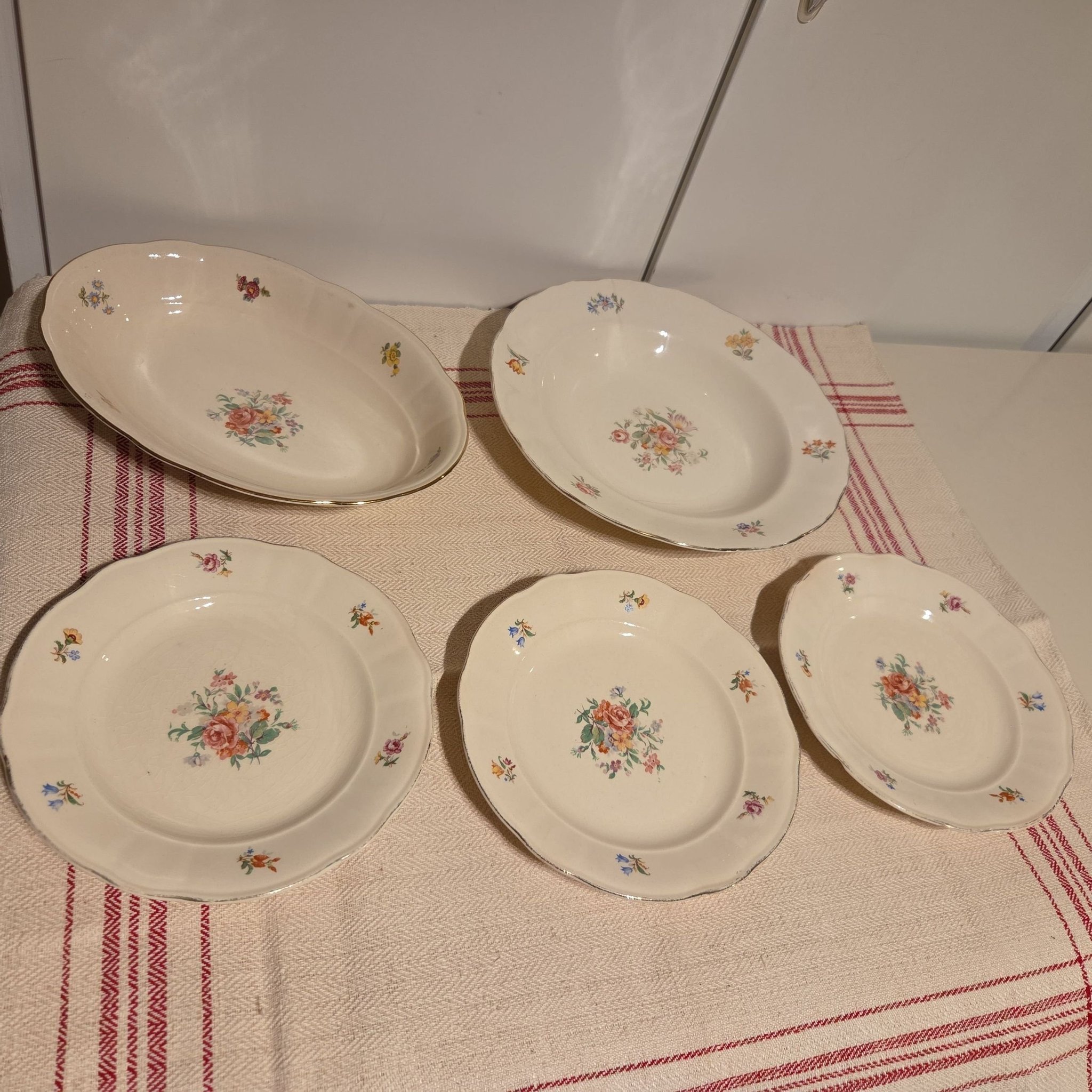 Se produkter som liknar 5 delar Rörstrand Riviera/Sve.. på Tradera ...