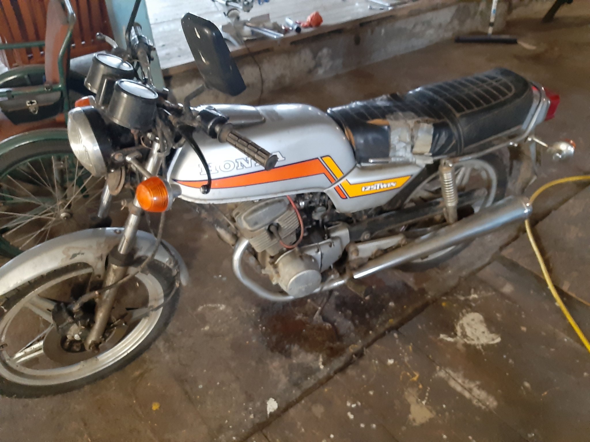 Honda cb 125 t 79 års modell (386075583) ᐈ Köp på Tradera