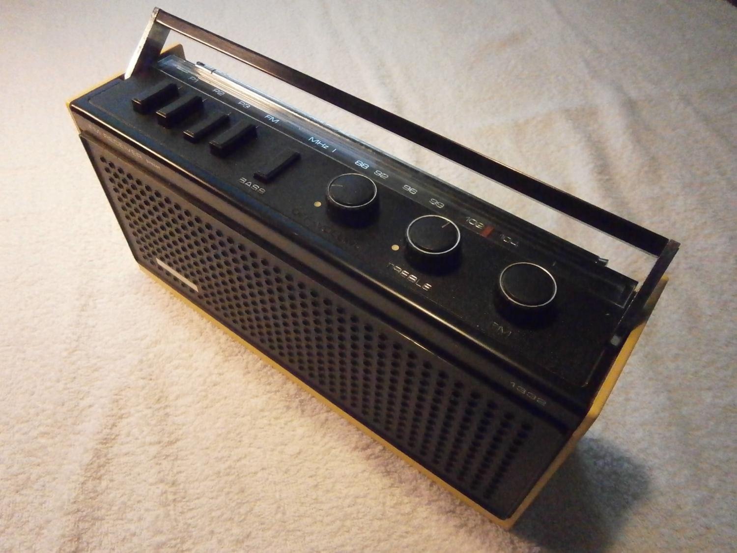 RETRO TRANSISTORRADIO RADIOLA 1332 FUNGERAR UTM.. (419462470) ᐈ Köp på