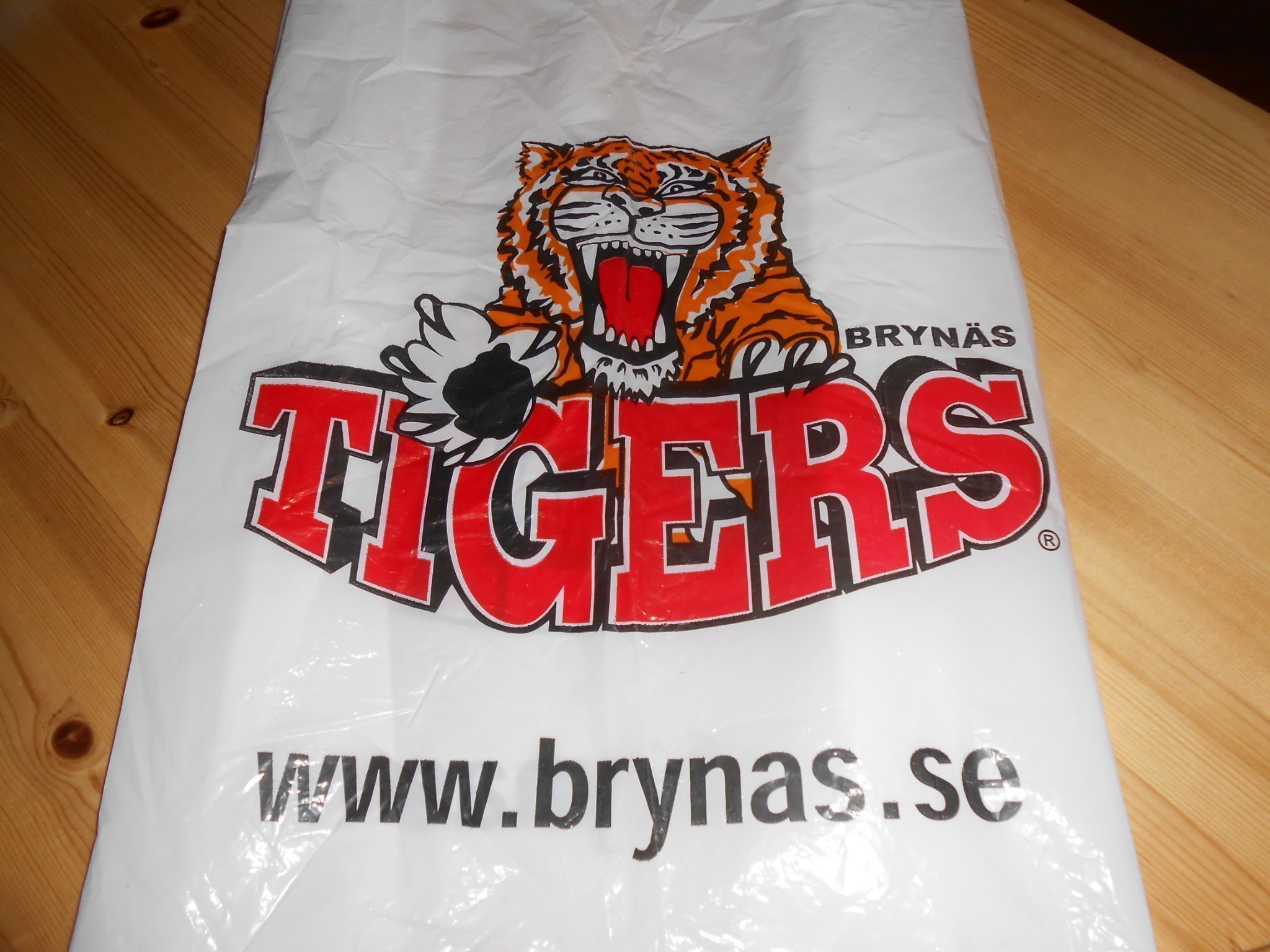 Plastkasse, Brynäs Tigers. från 80-talet (407277235) ᐈ Köp ...