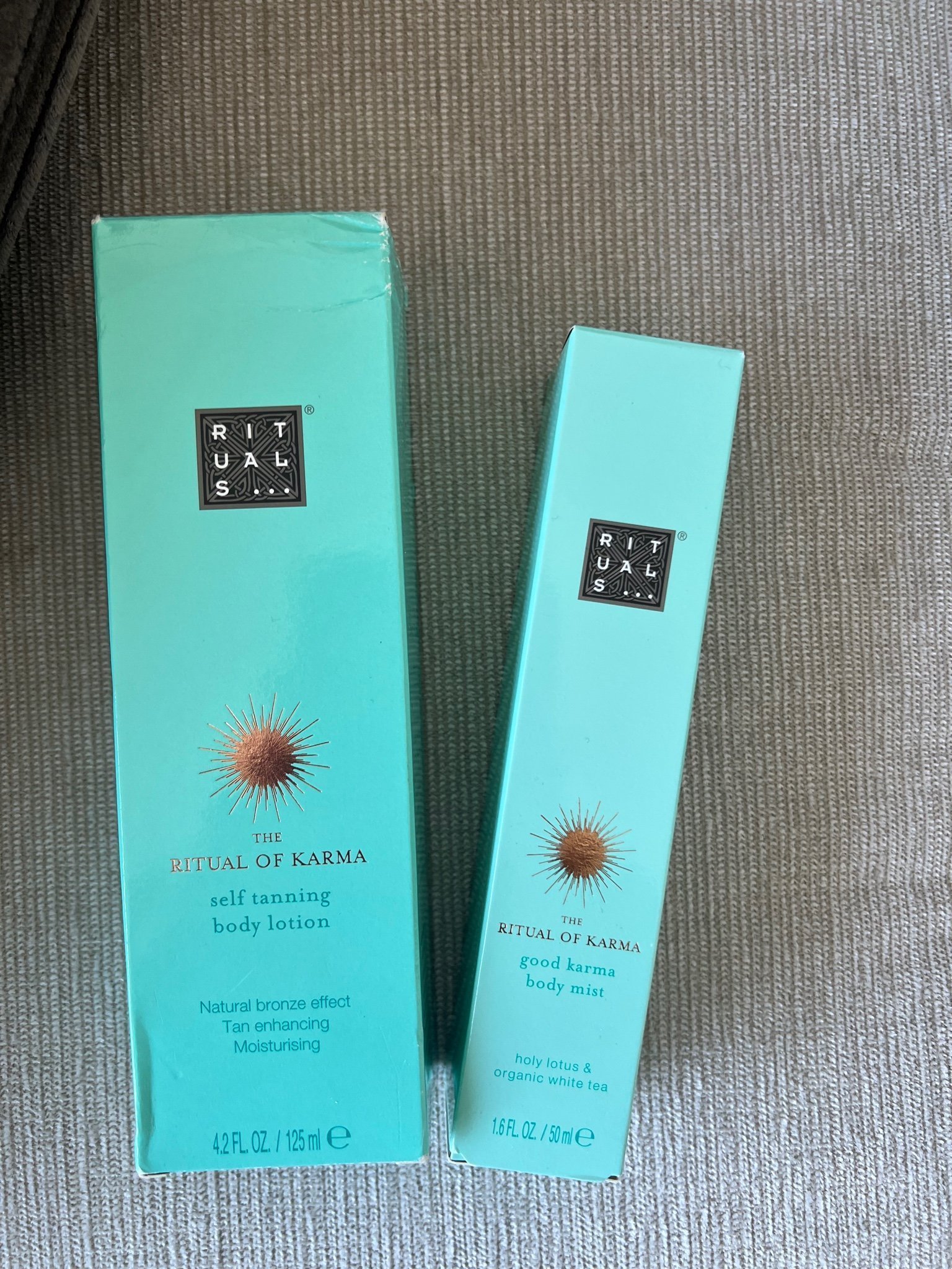 Se produkter som liknar Rituals av Karma selftaning l.. på Tradera