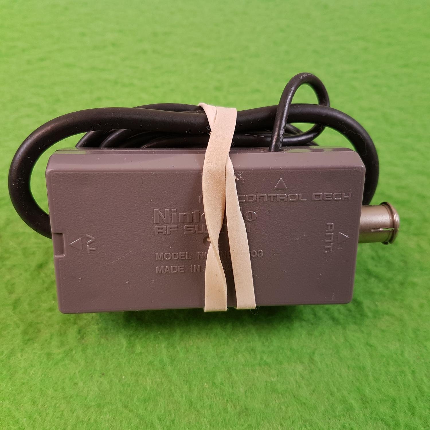 RF switch Nintendo 8bit Nes bildk.. Köp från SpelHem på Tradera
