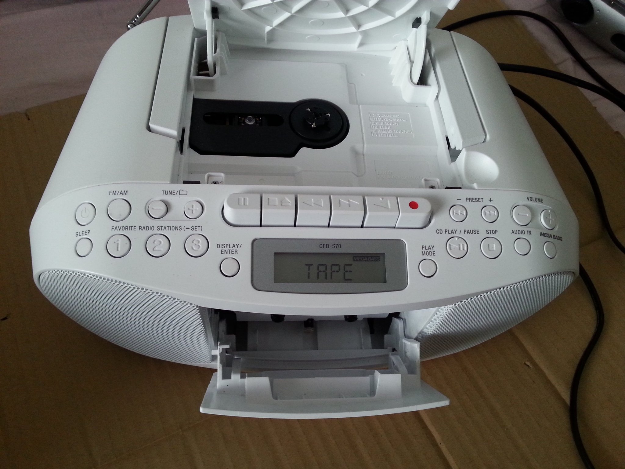 SONY CFD-S70 ホワイト ポータブルオーディオ CFD-S70 購入 | ラジオ／CDラジオ・ラジカセ | ソニー